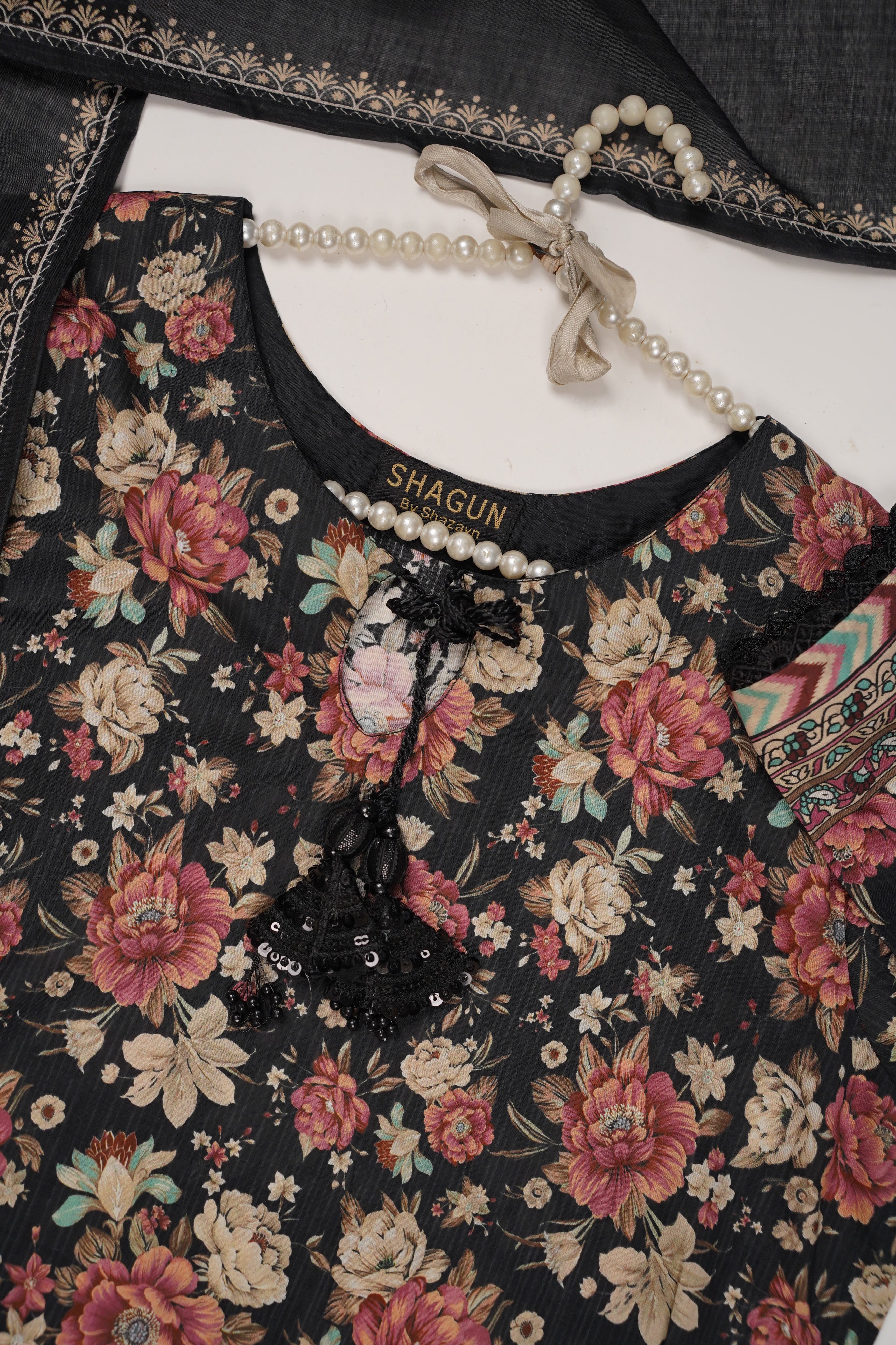 Bin Saeed - FARSHI -Exclusive Printed 3PC Collection RB-02 - Image 7