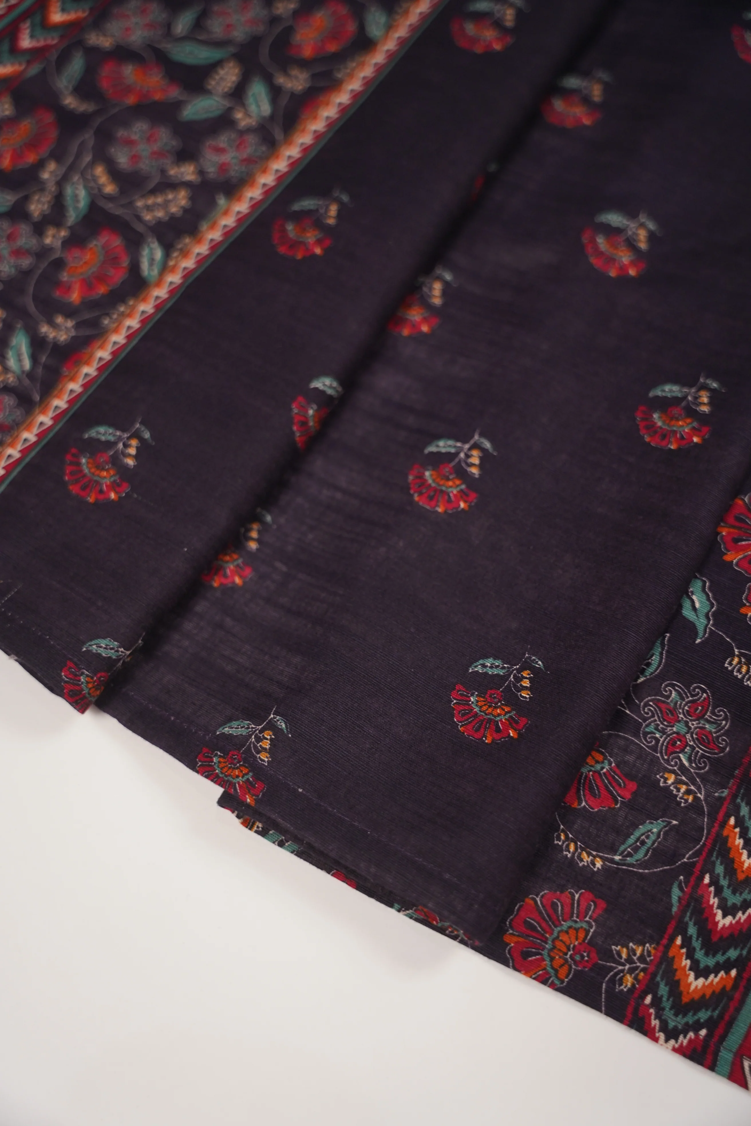 Original Bin Saeed Khaddar 3 PCS Collection HB-02 - Image 7