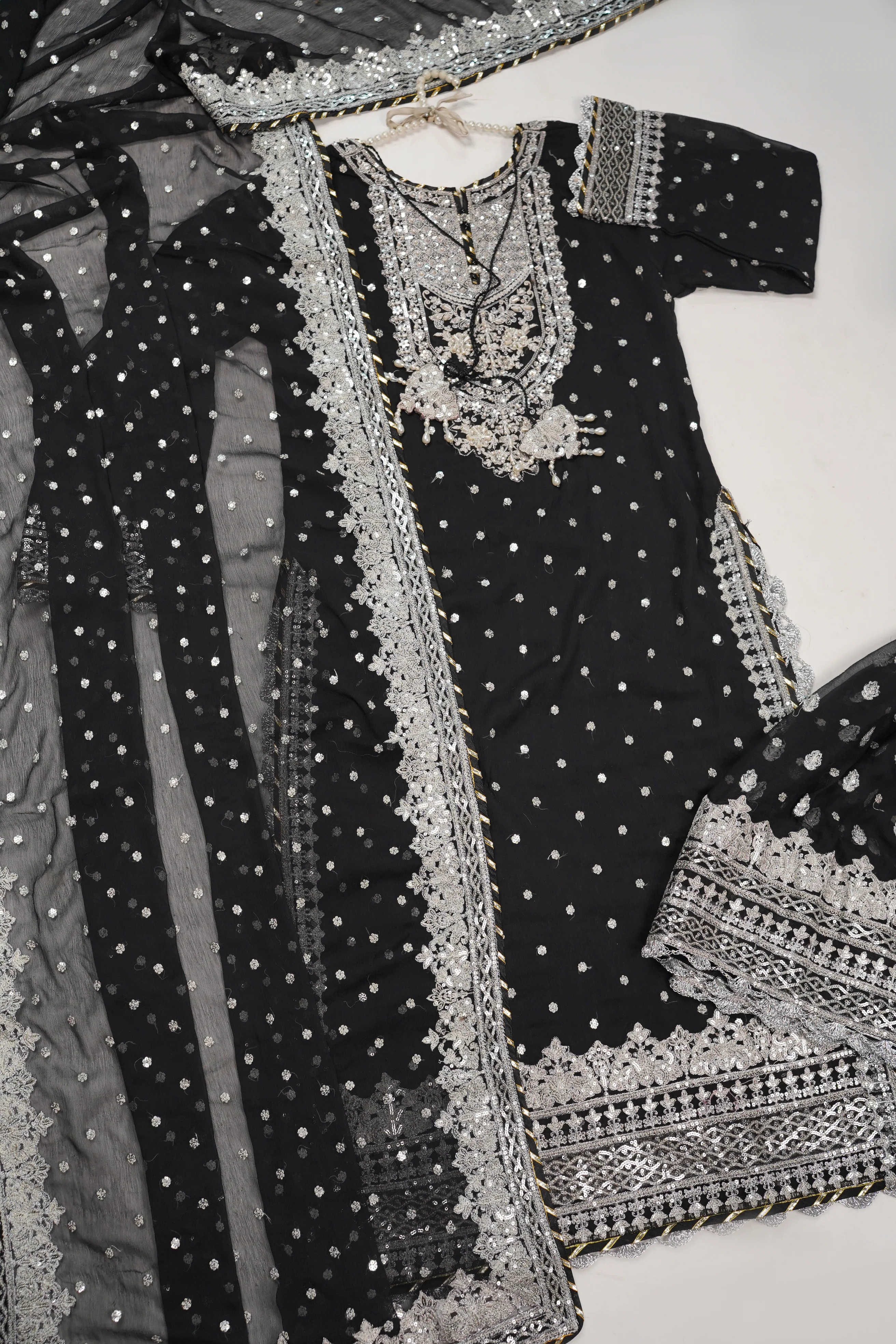 Dastaan Exclusive Branded Chiffon Collection DM-01 - Image 3