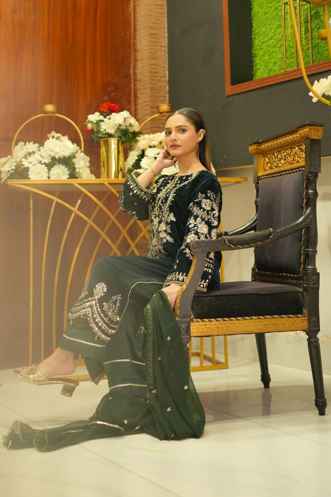 Dastaan Exclusive Velvet Eid collection MM-01 - Image 2