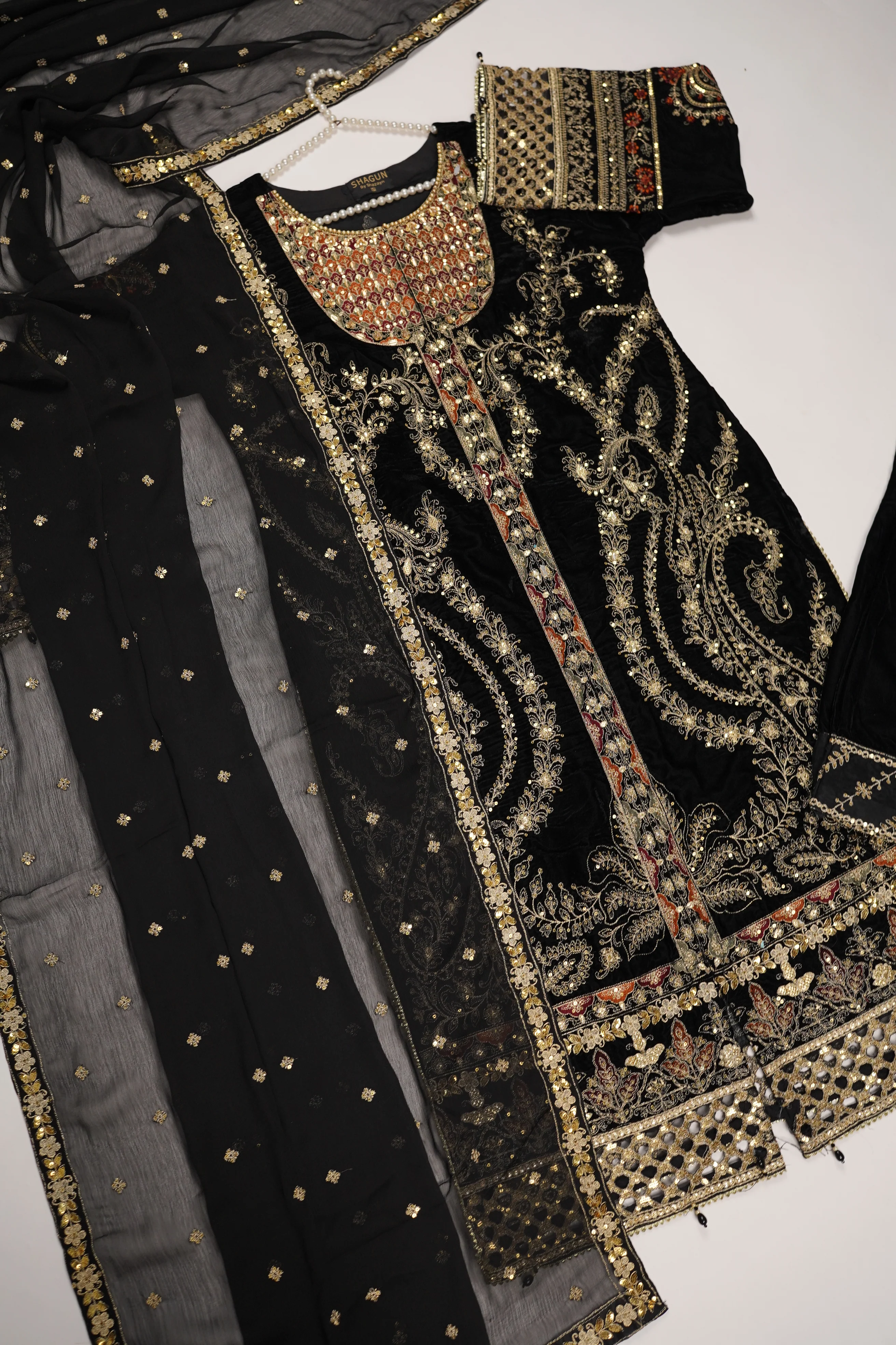 Dastaan Exclusive Velvet collection MM-07 - Image 10