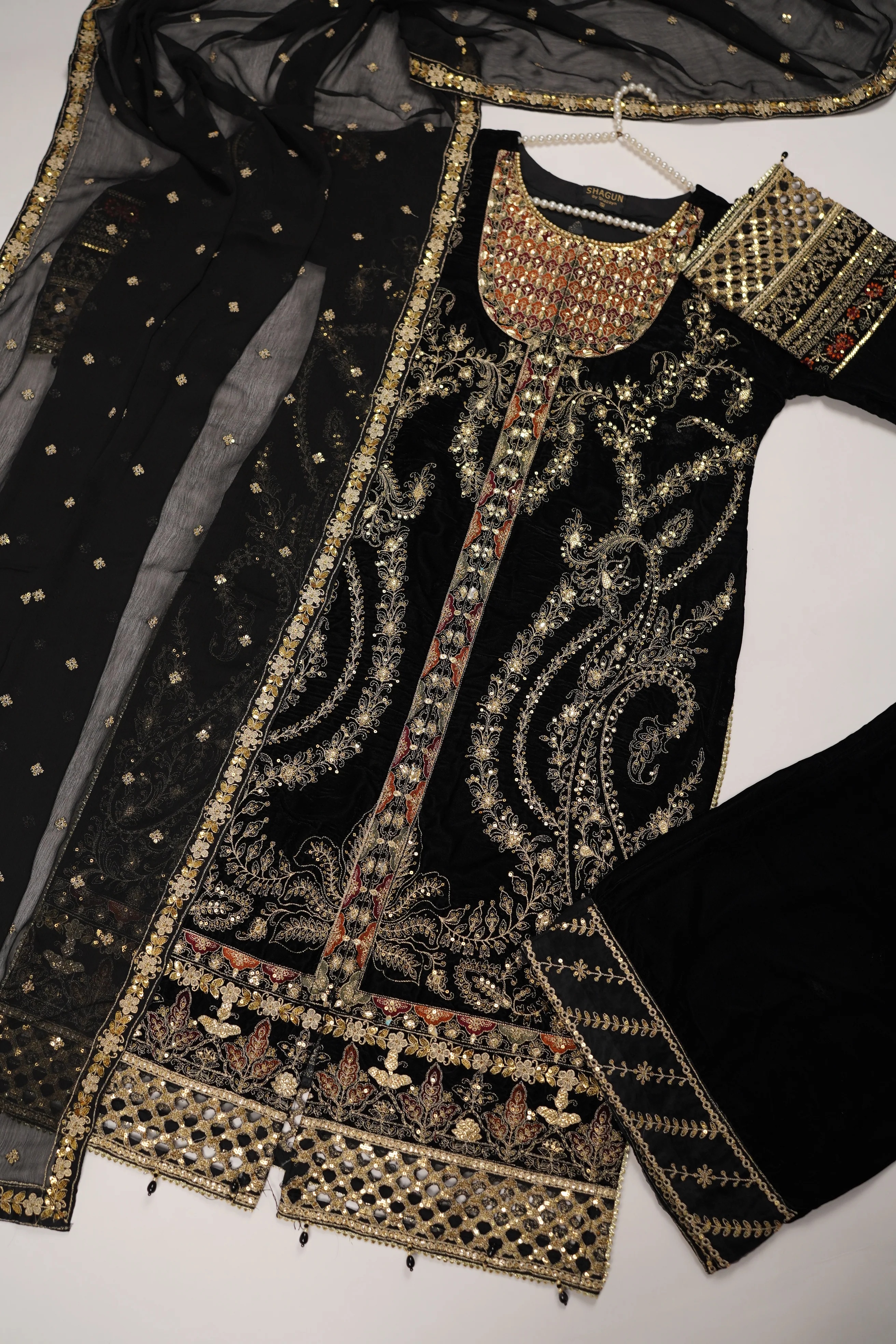 Dastaan Exclusive Velvet collection MM-07 - Image 6