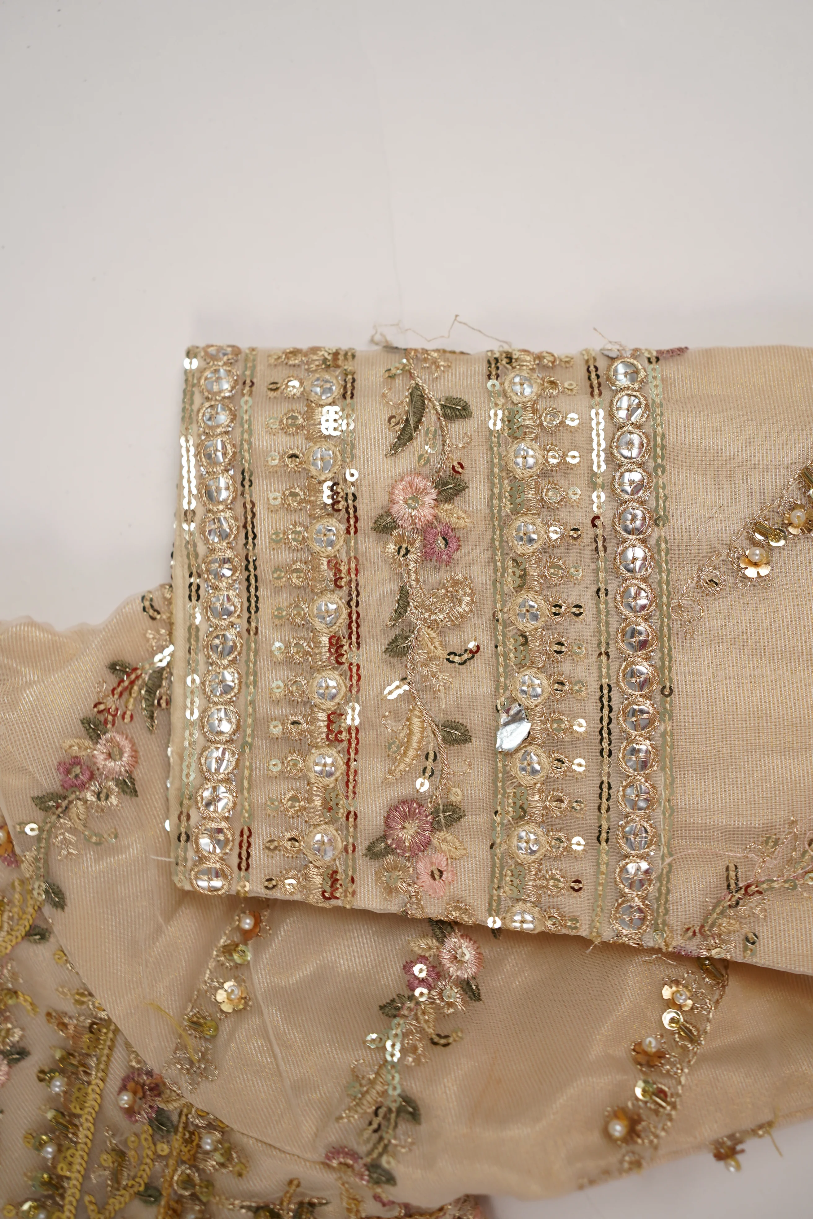 Gul-e-Rung Maxi Collection FE-01 - Image 22