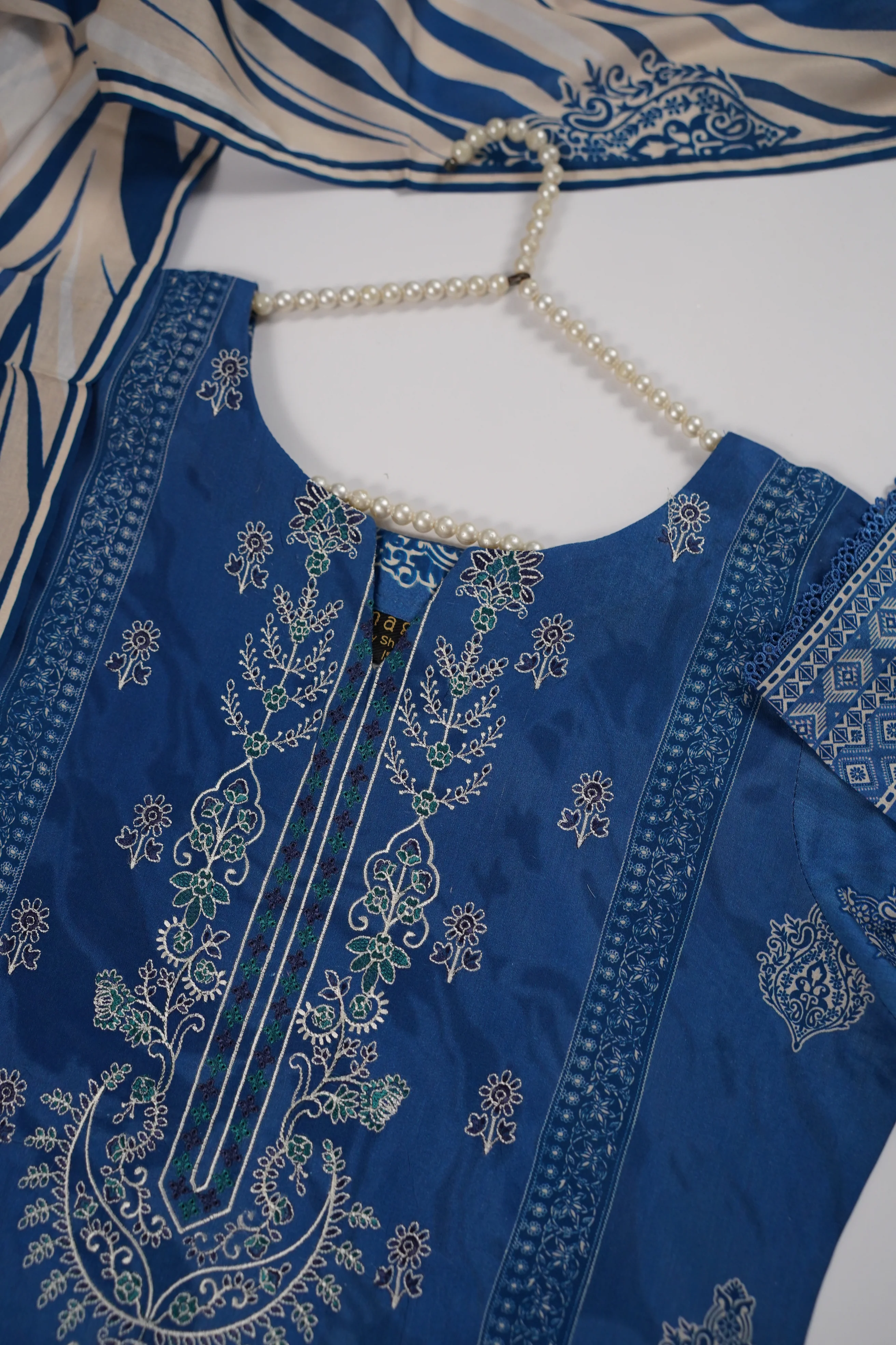 Mahjbeen Original Designer ZQ-02 - Image 3