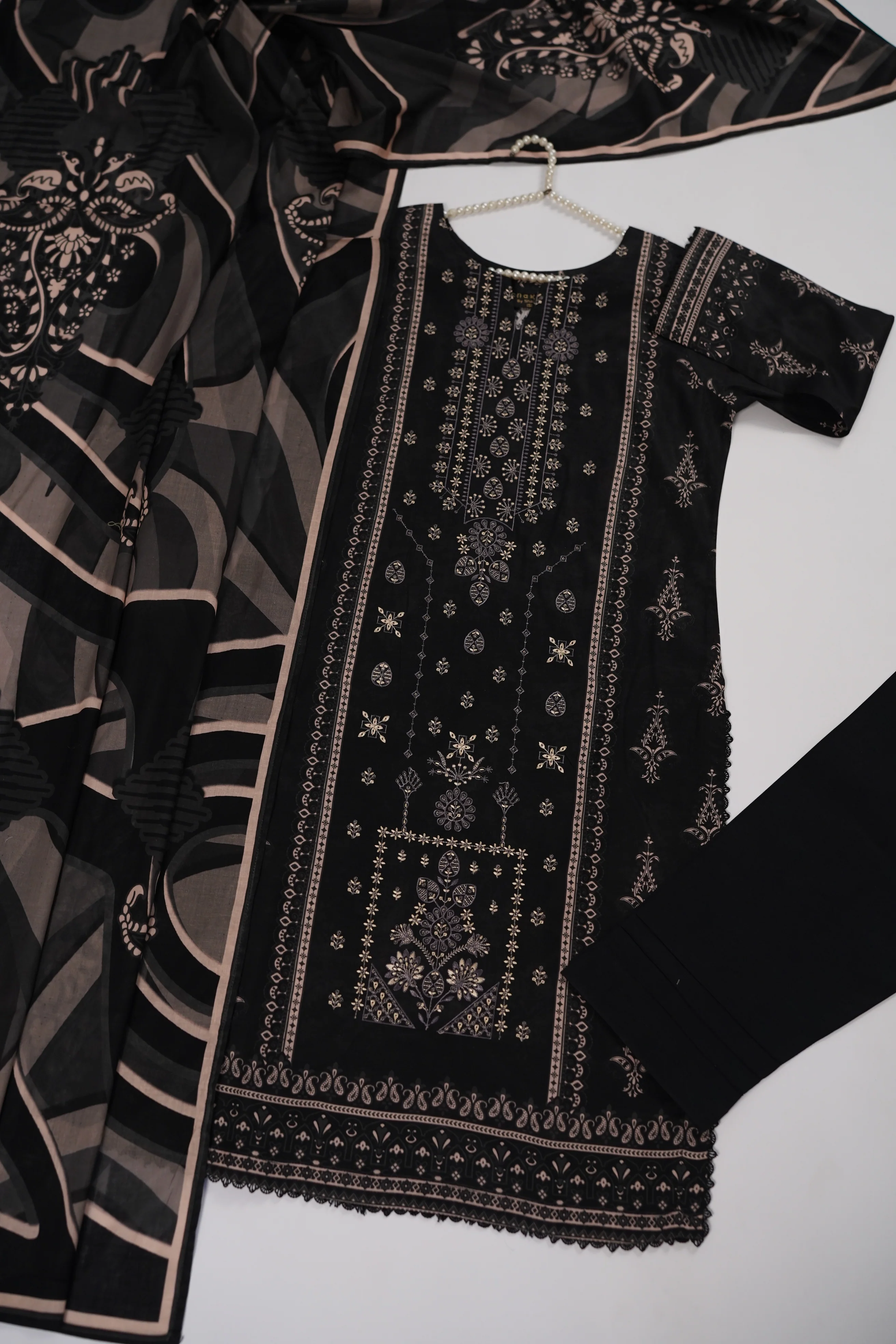 Mahjbeen Original Designer ZQ-03 - Image 6