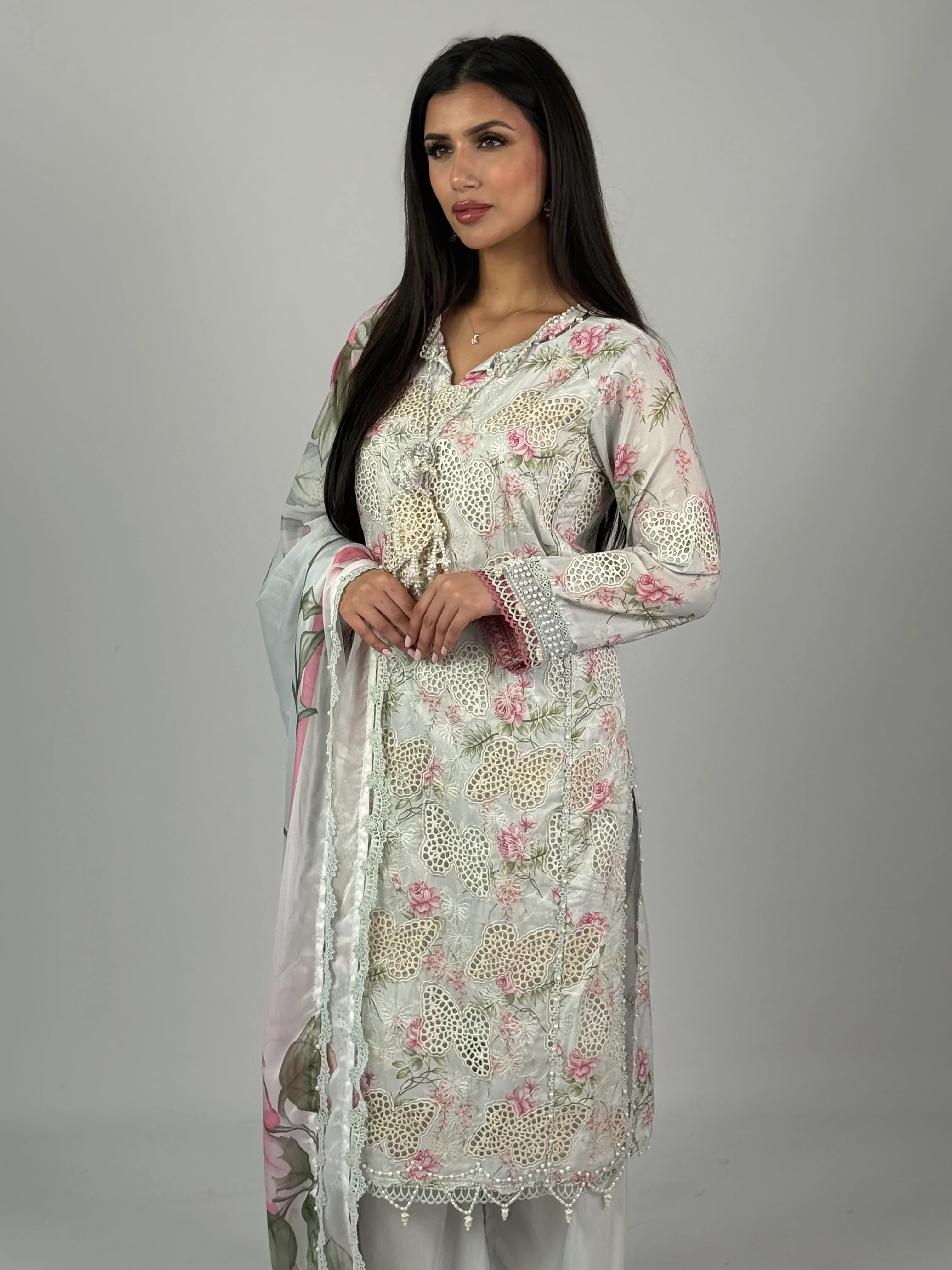 Maria B by shagun Luxury Collection - lawn M01 - Image 2