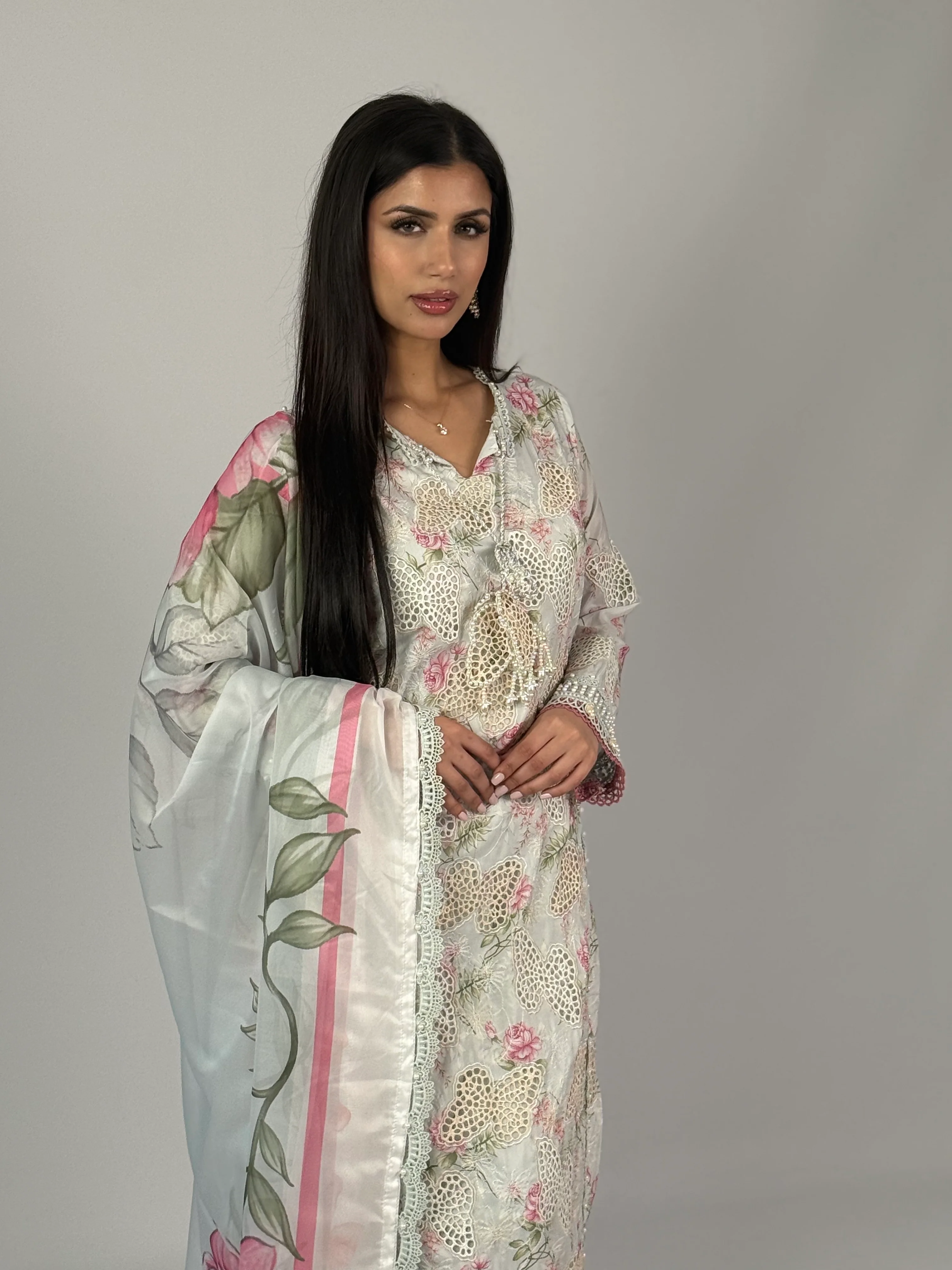Maria B by shagun Luxury Collection - lawn M01 - Image 8