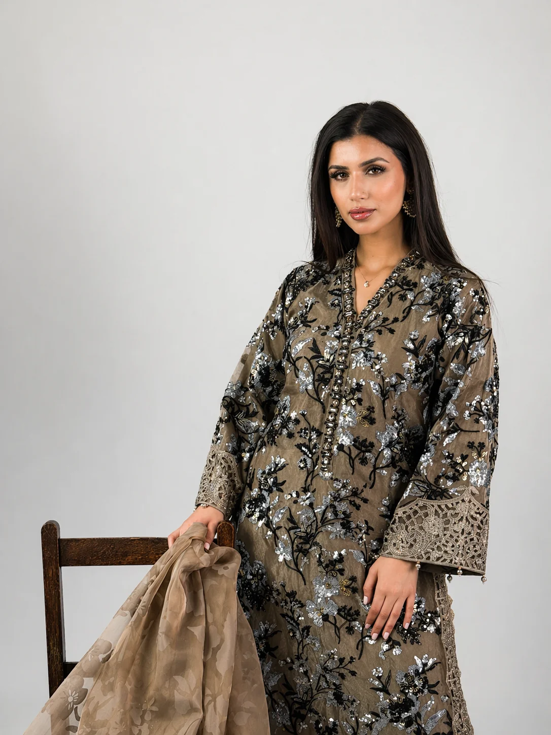 Maria B by shagun Luxury Collection - lawn M05 - Image 4