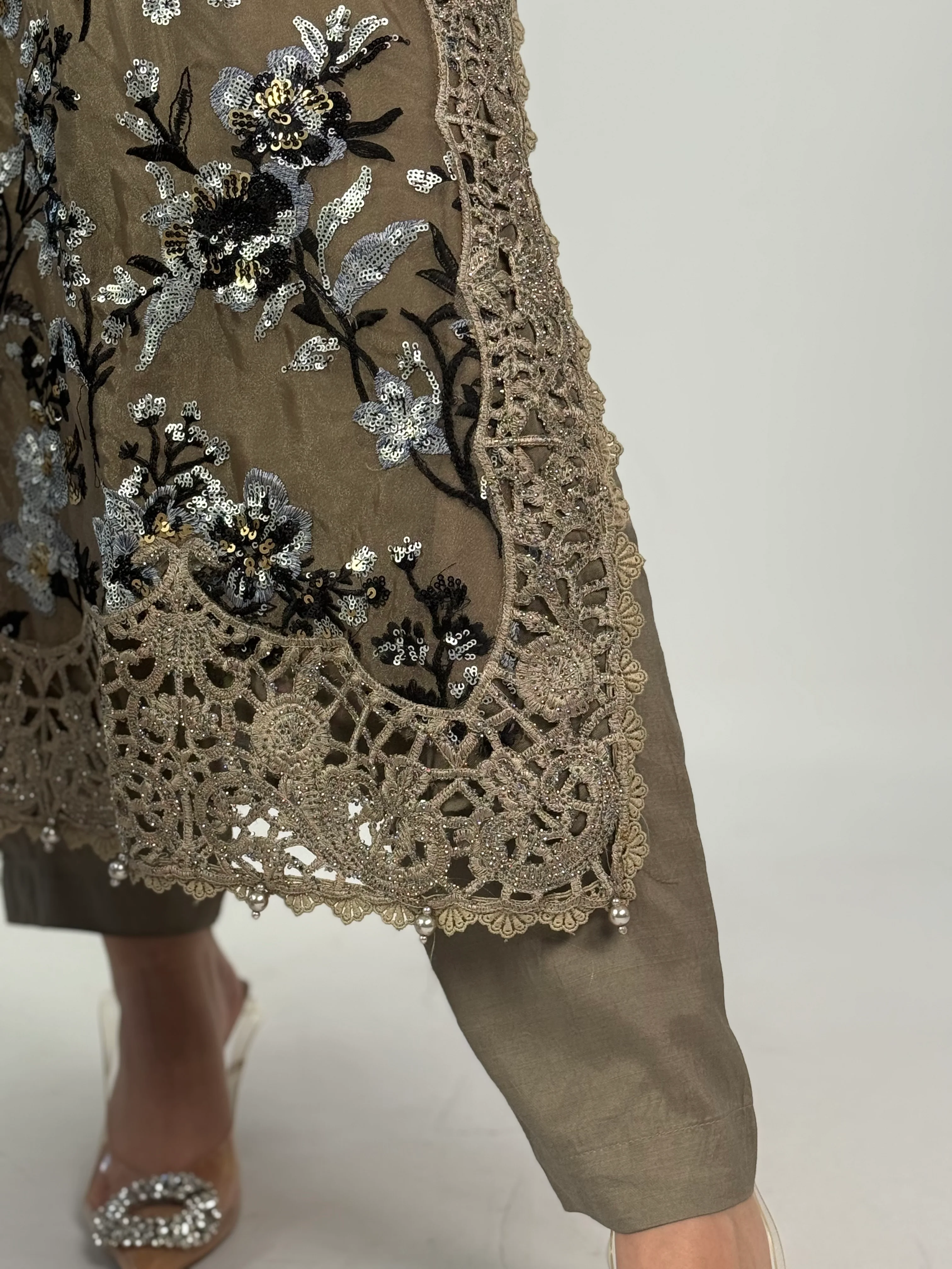 Maria B by shagun Luxury Collection - lawn M05 - Image 8