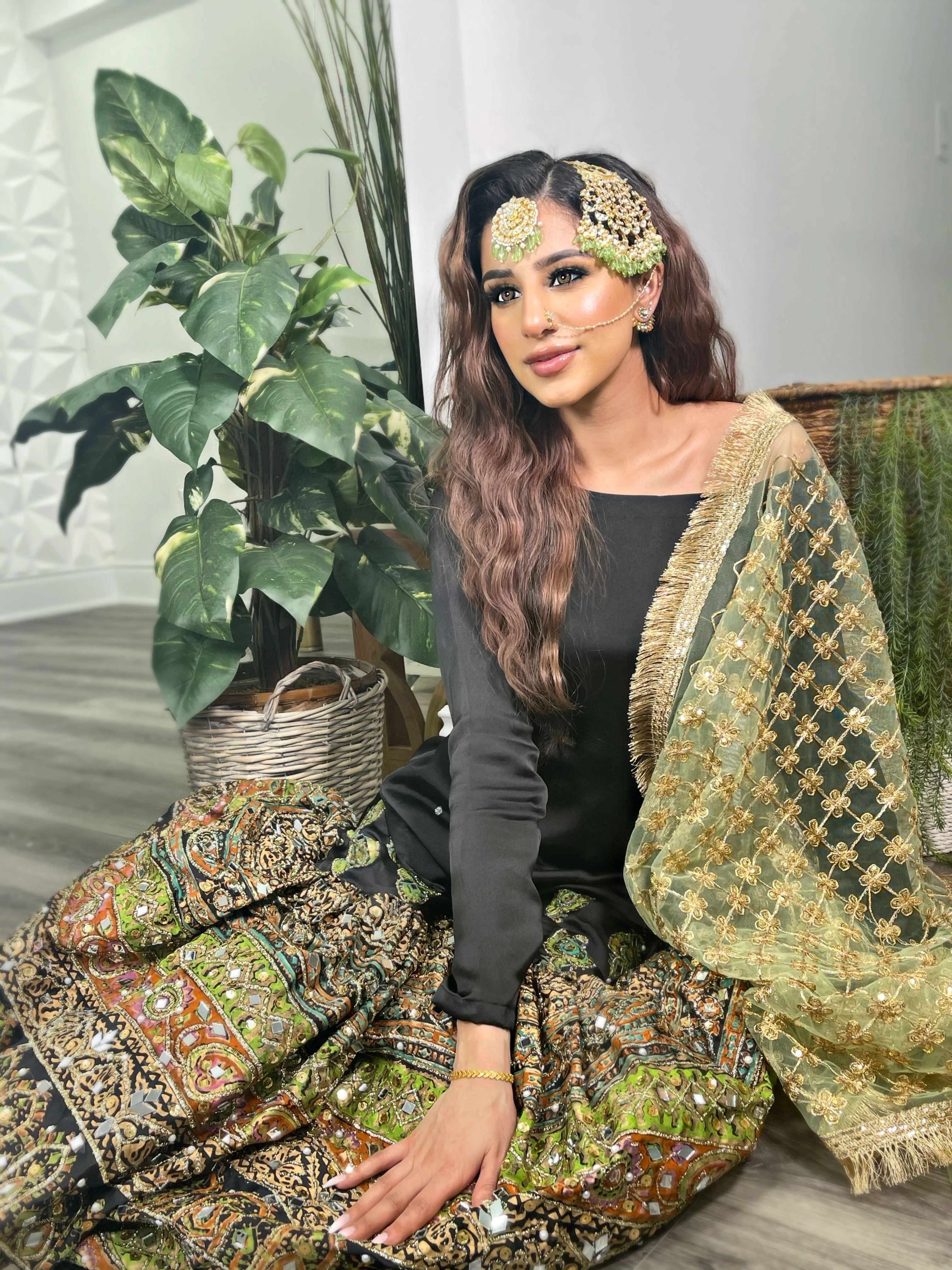 PRE ORDER (READY IN 10 WEEKS) MEHNDI GARARA 3PCS DRESS - Image 6