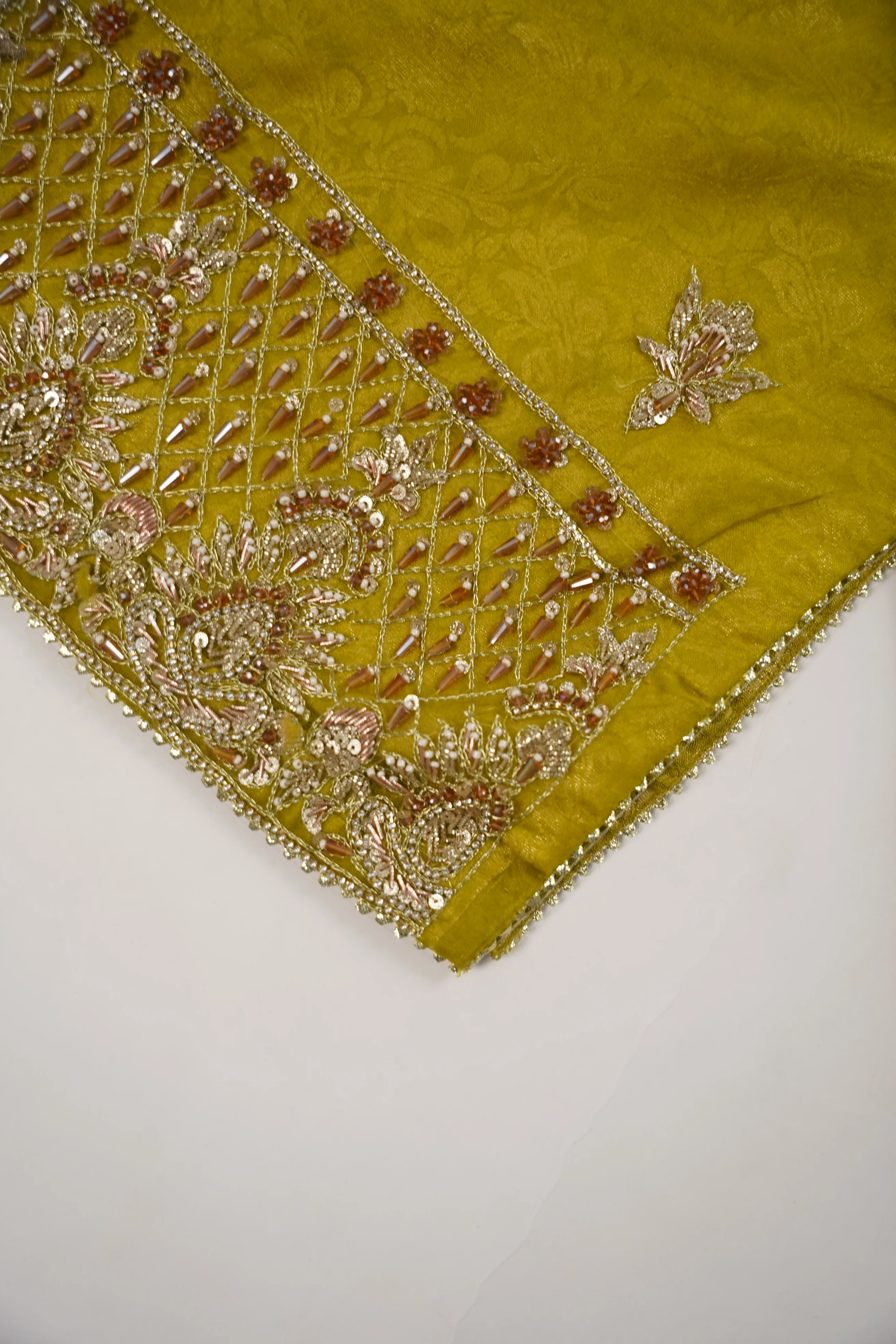 Noor-e-Fishan Exclusive Wedding wear Collection CM-01 - Image 7