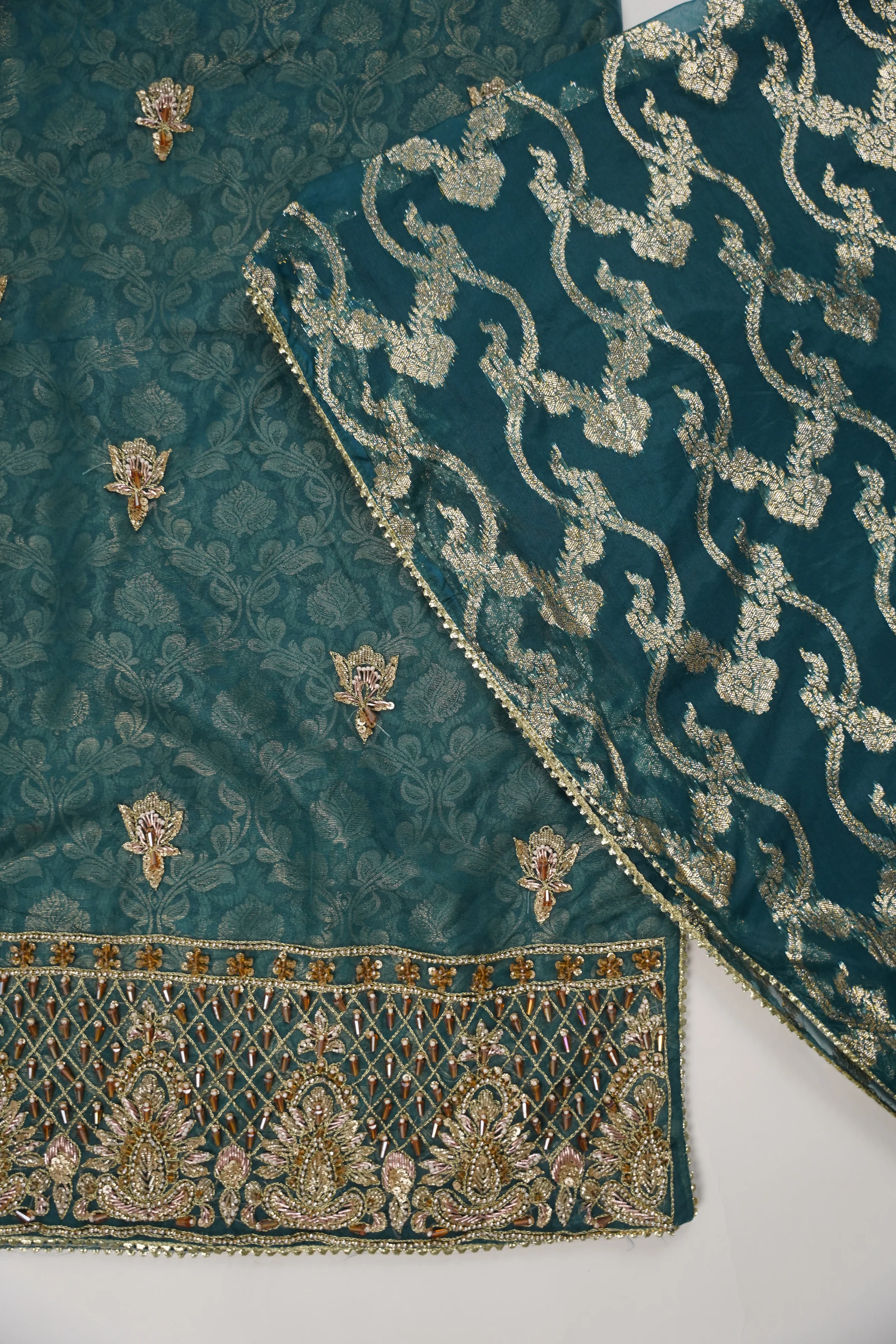 Noor-e-Fishan Exclusive Wedding wear Collection CM-04 - Image 5