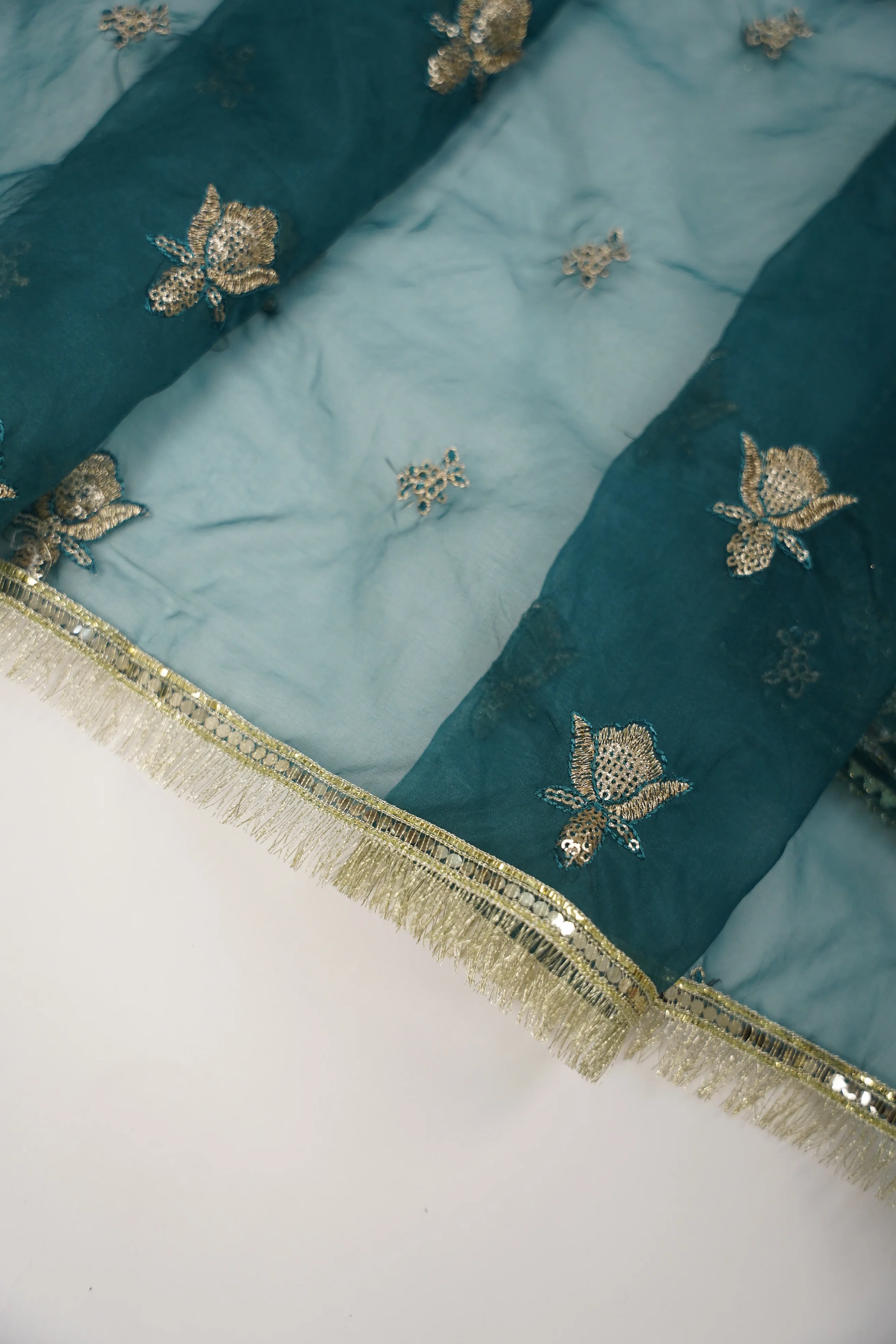 Noor-e-Fishan Exclusive Wedding wear Collection CM-04 - Image 9