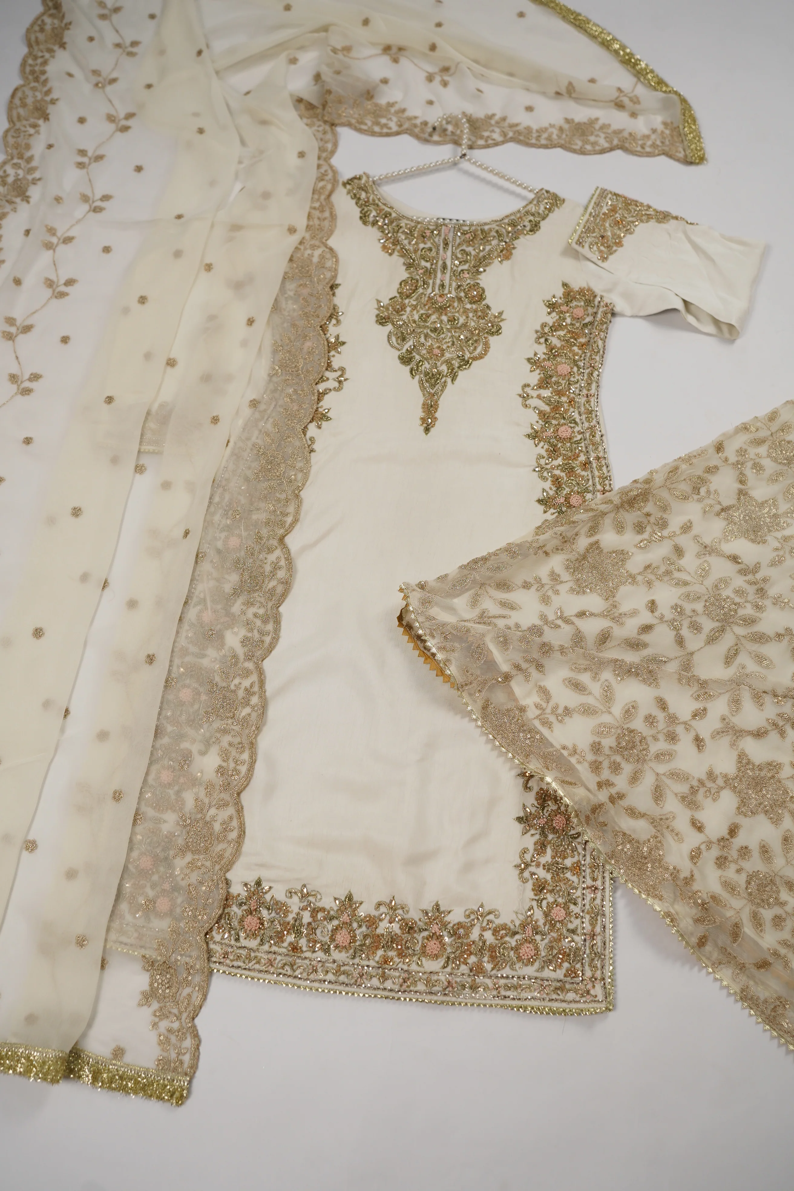 Noor-e-Fishan Luxury Wedding Collection TYU-01 - Image 5