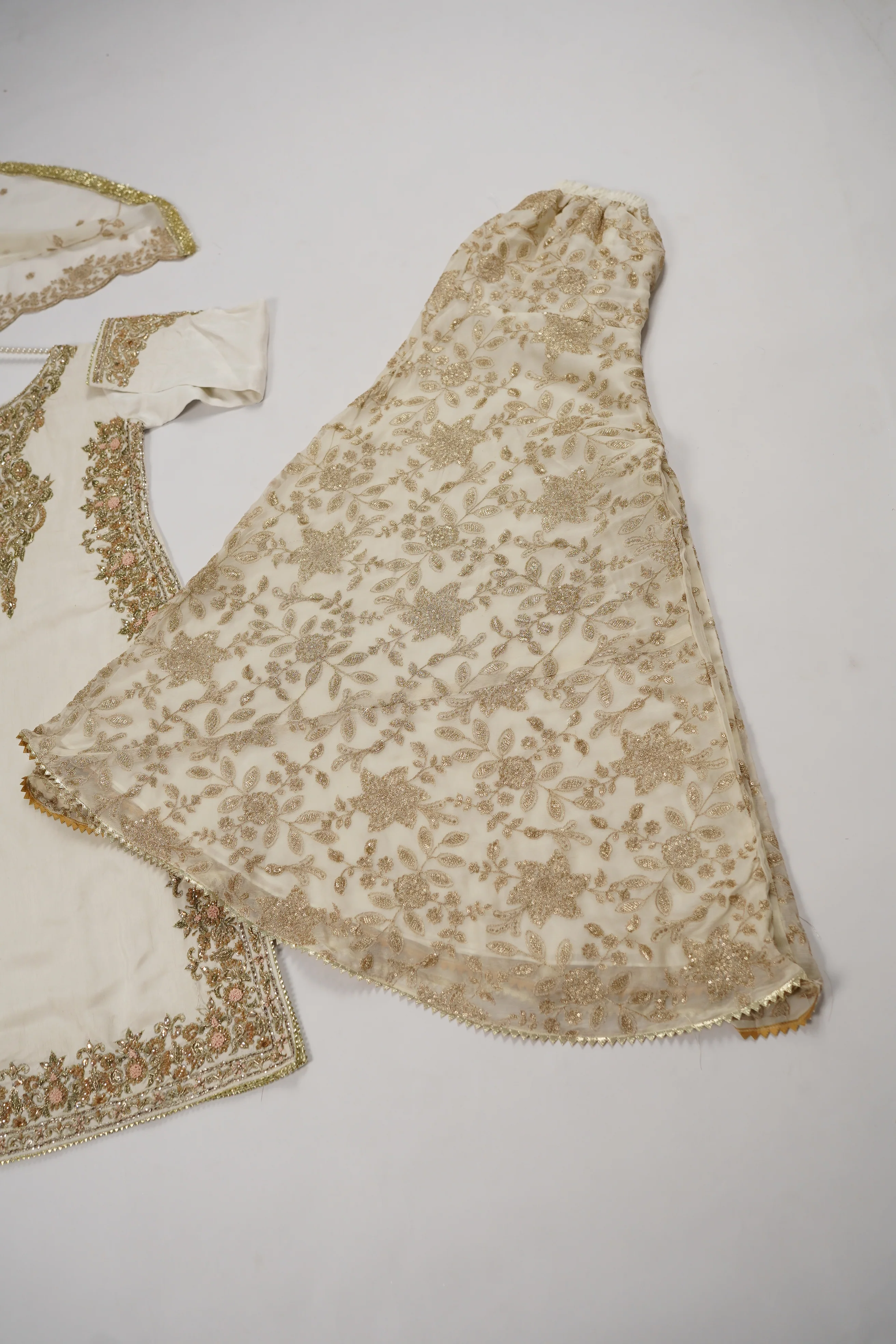 Noor-e-Fishan Luxury Wedding Collection TYU-01 - Image 7