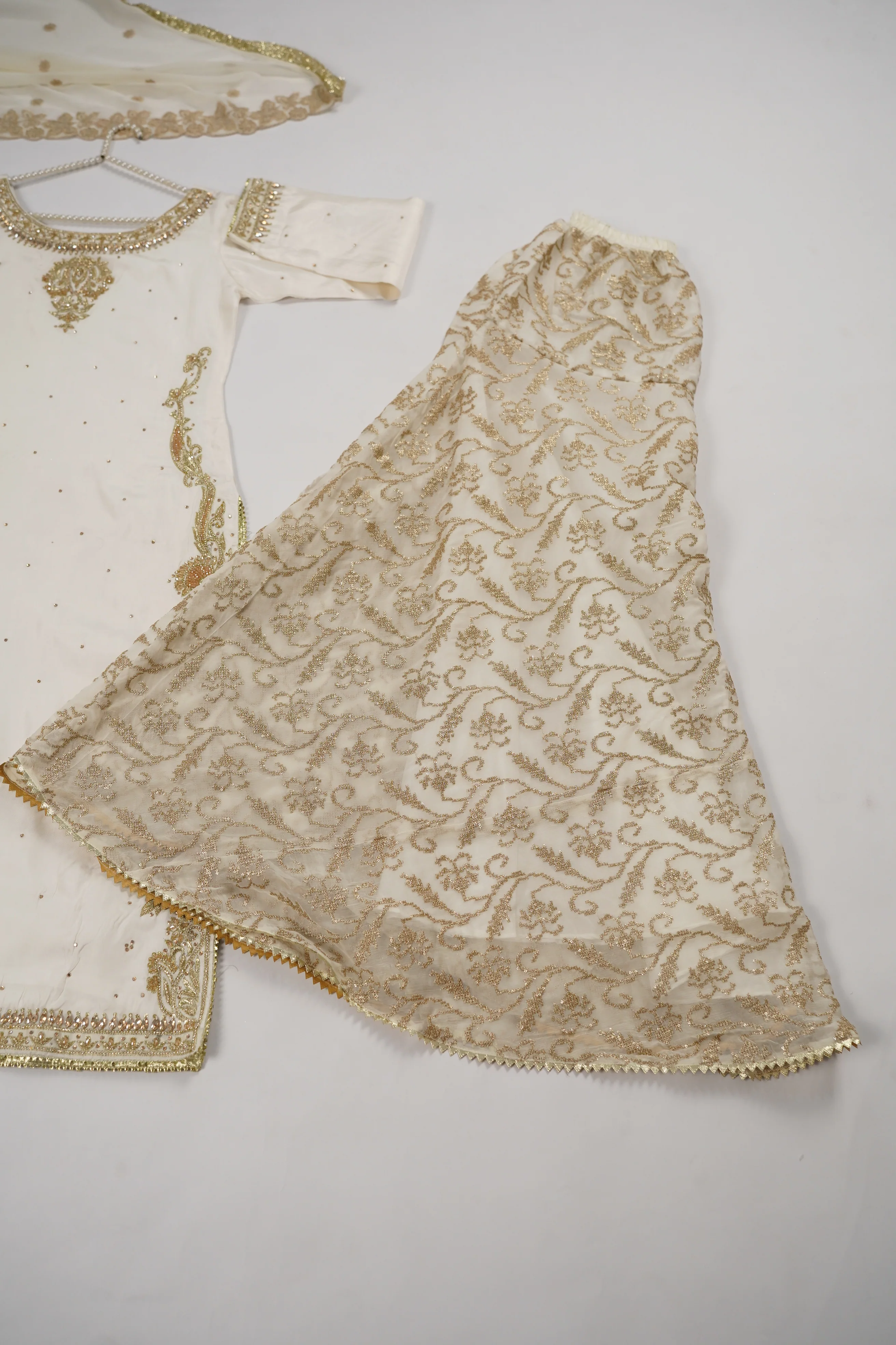 Noor-e-Fishan Luxury Wedding Collection TYU-02 - Image 4