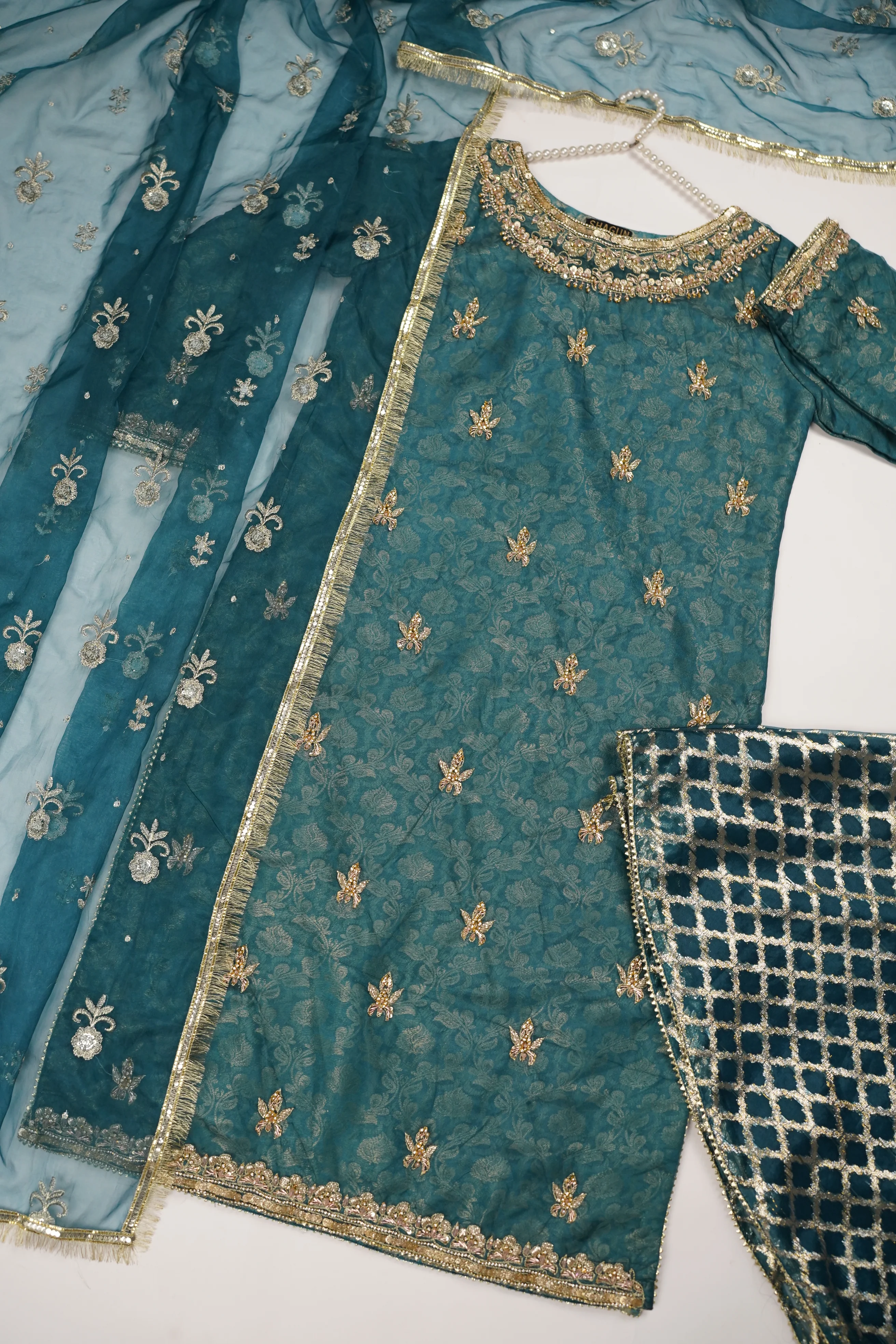 Noor-e-Fishan Exclusive Wedding wear Collection jk-05 - Image 10