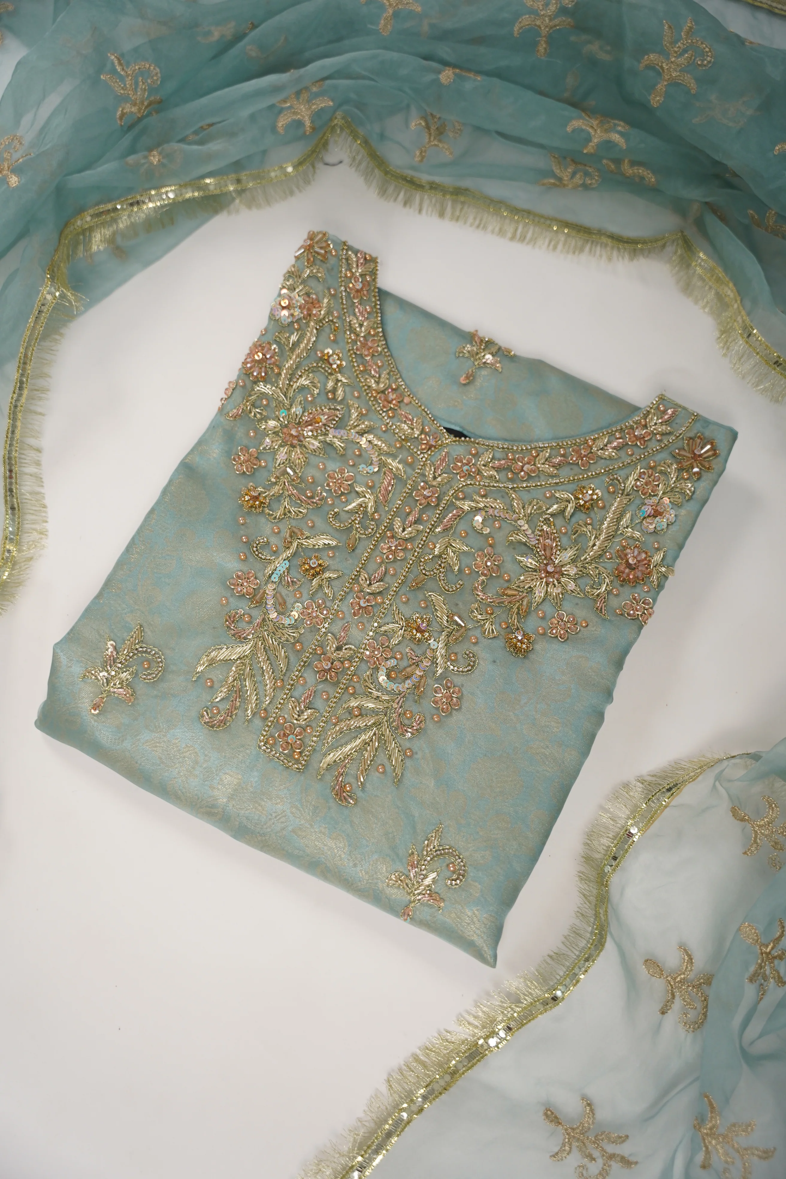 Noor-e-Fishan Exclusive Wedding wear Collection ZB-02 - Image 2