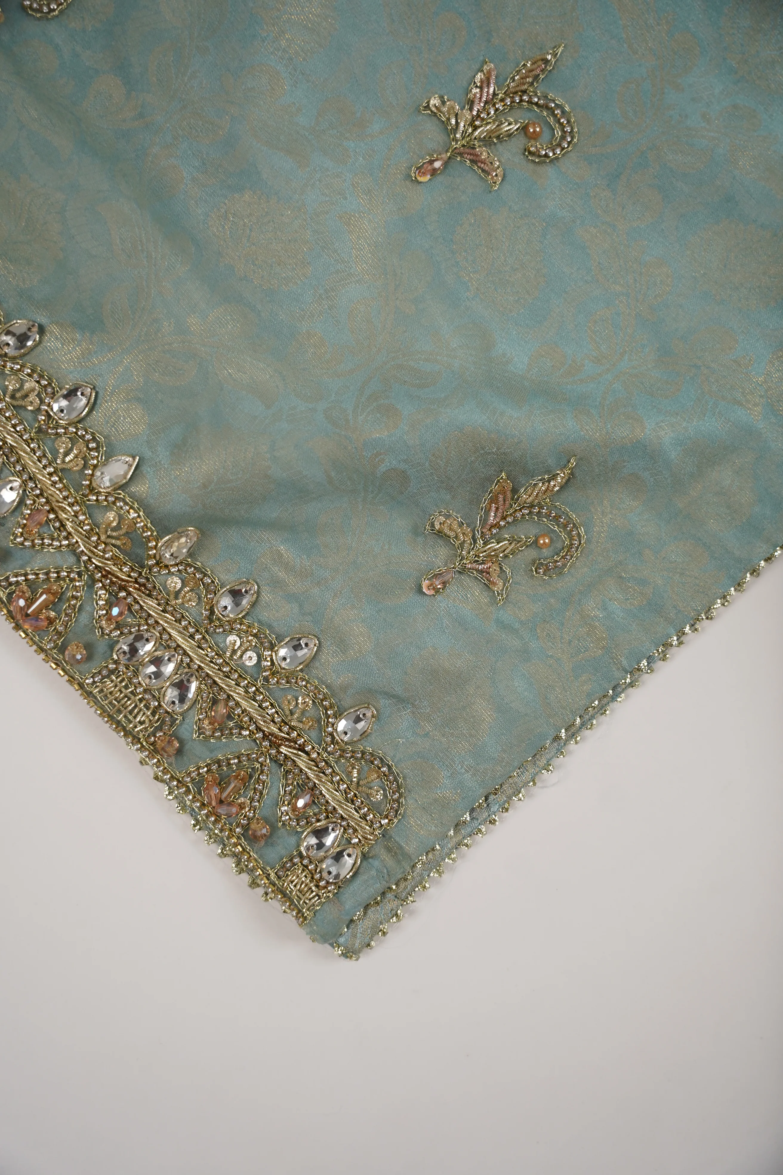 Noor-e-Fishan Exclusive Wedding wear Collection ZB-02 - Image 7