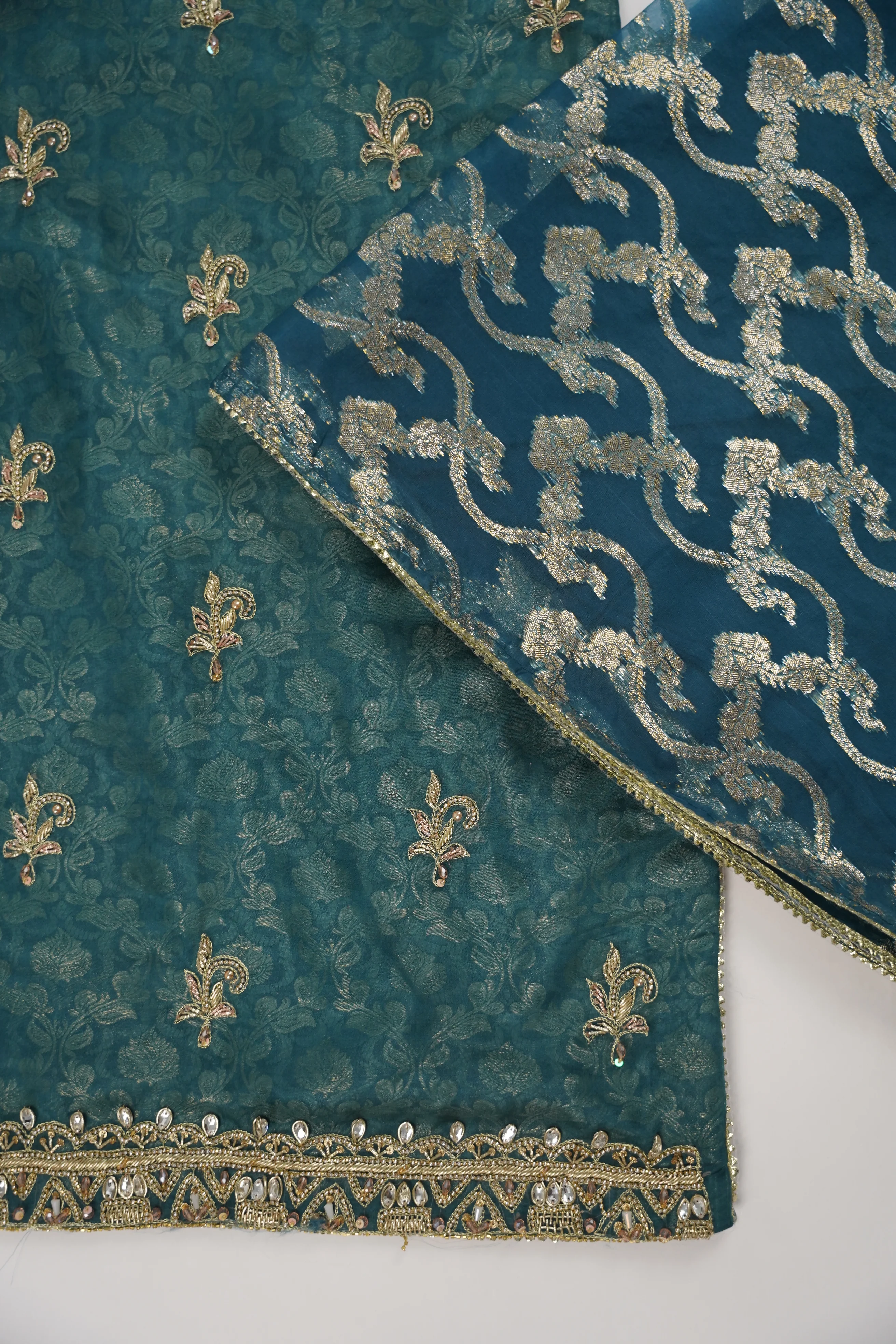 Noor-e-Fishan Exclusive Wedding wear Collection ZB-03 - Image 5