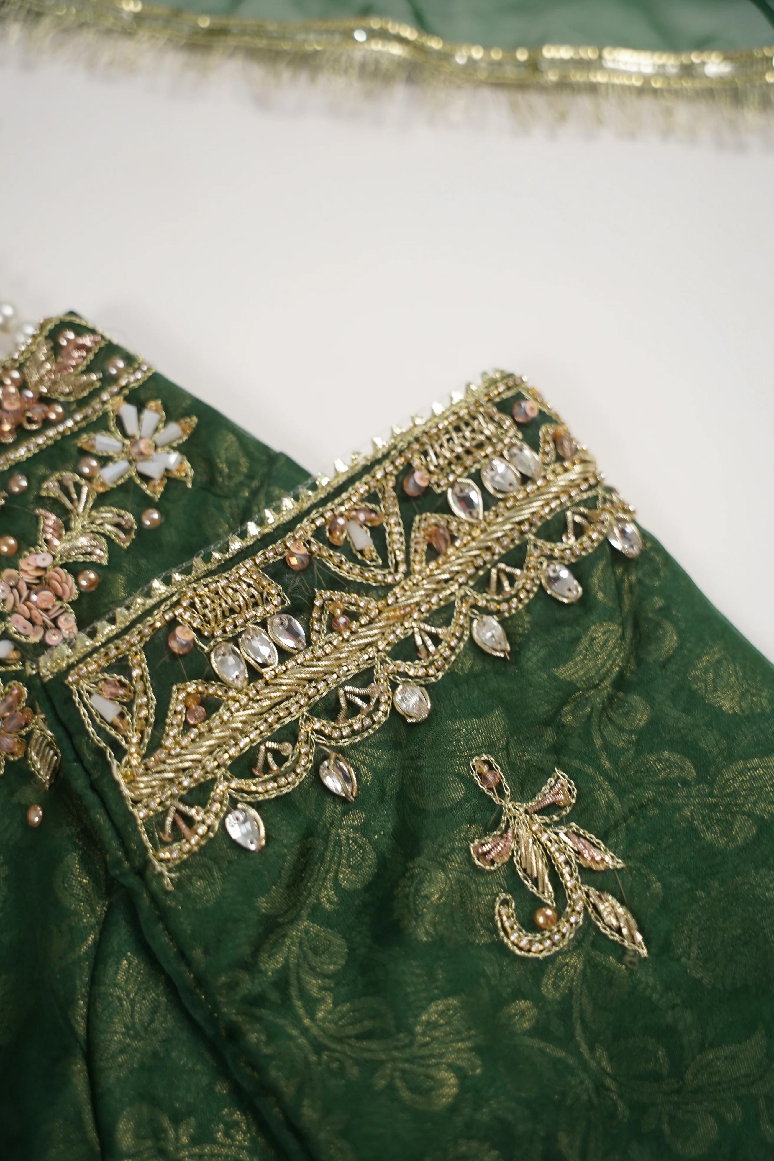 Noor-e-Fishan Exclusive Wedding wear Collection ZB-04 - Image 4