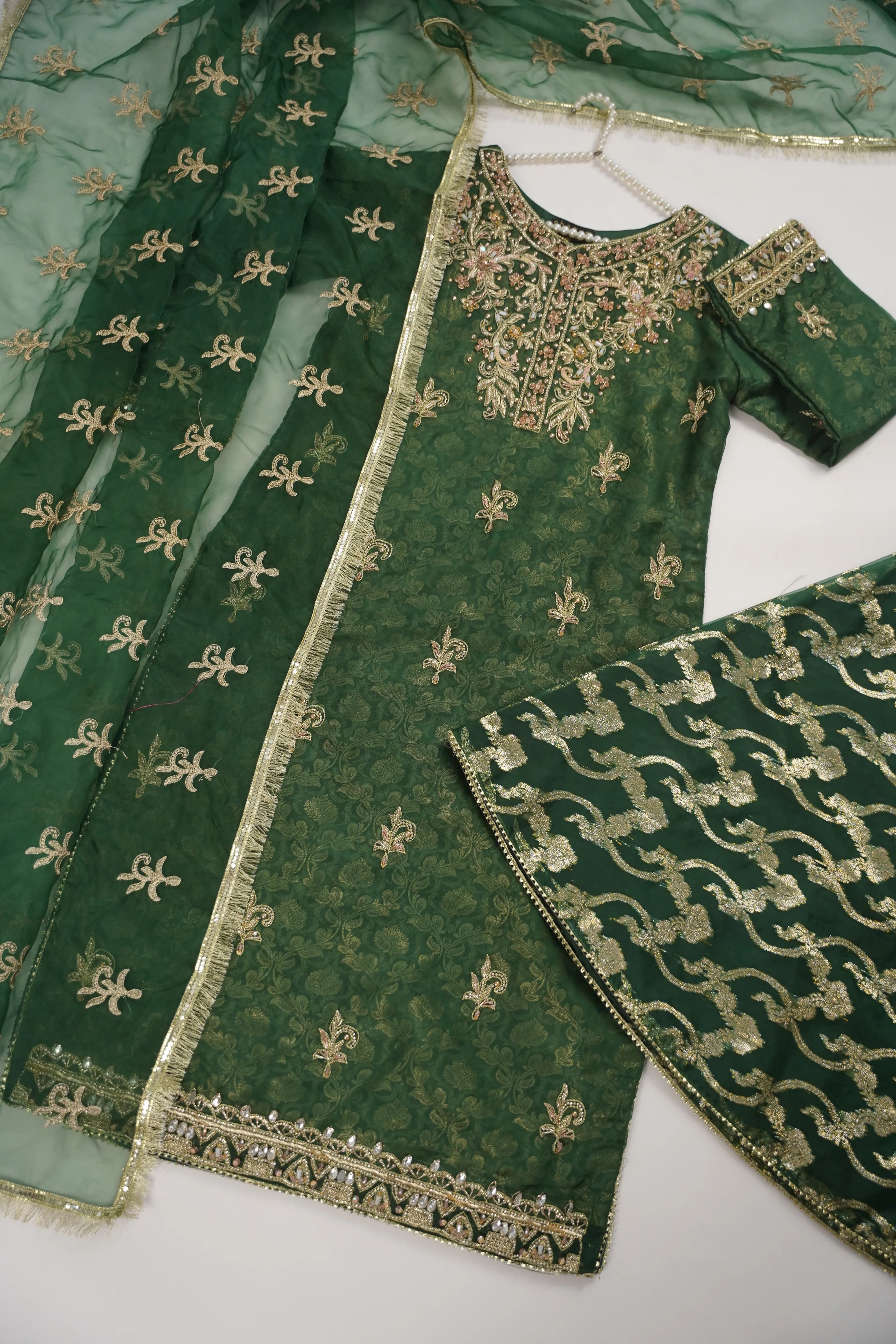 Noor-e-Fishan Exclusive Wedding wear Collection ZB-04 - Image 6