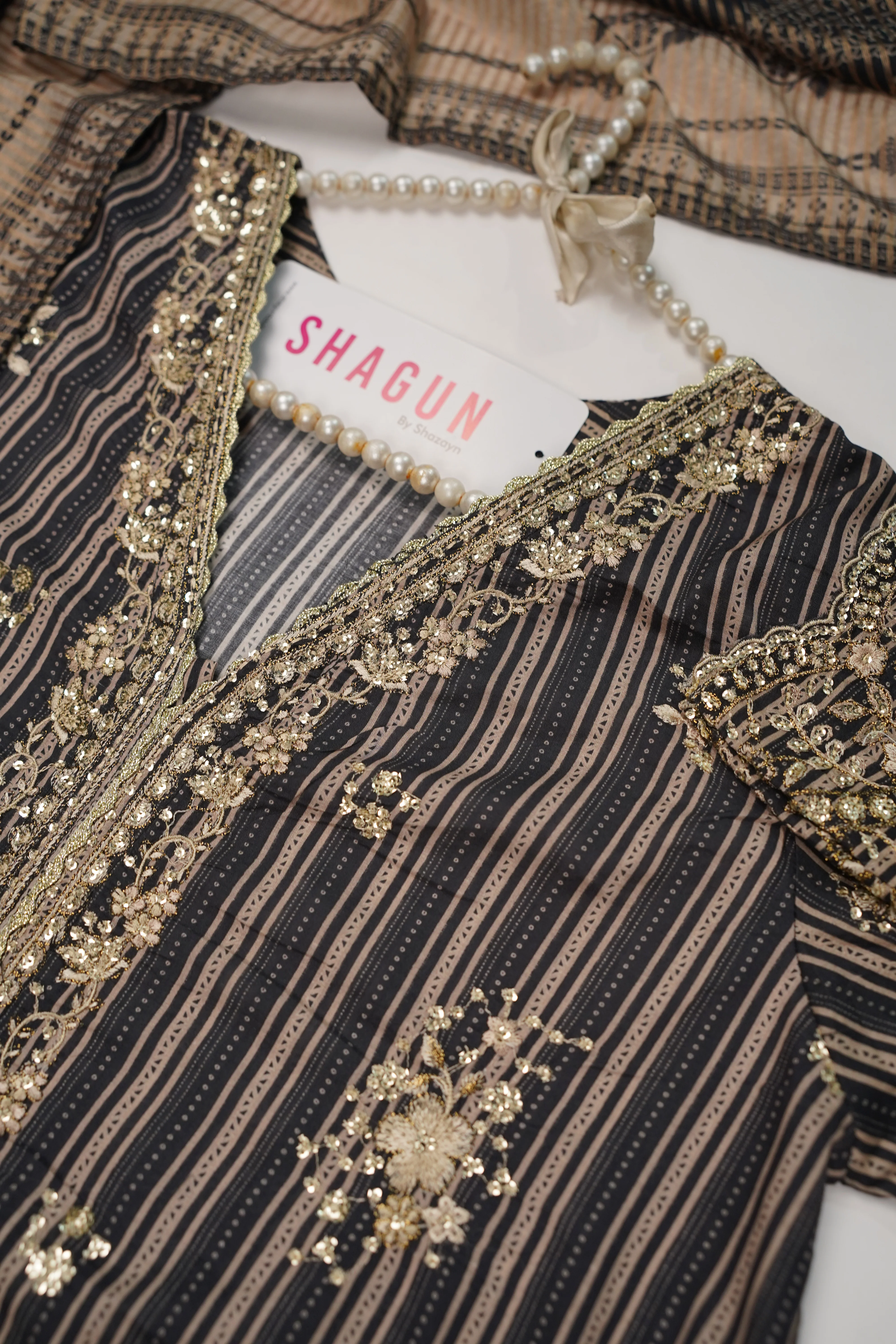ORIGINAL BIN SAEED PRINTED EMBROIDERED LAWN HST-002 - Image 6