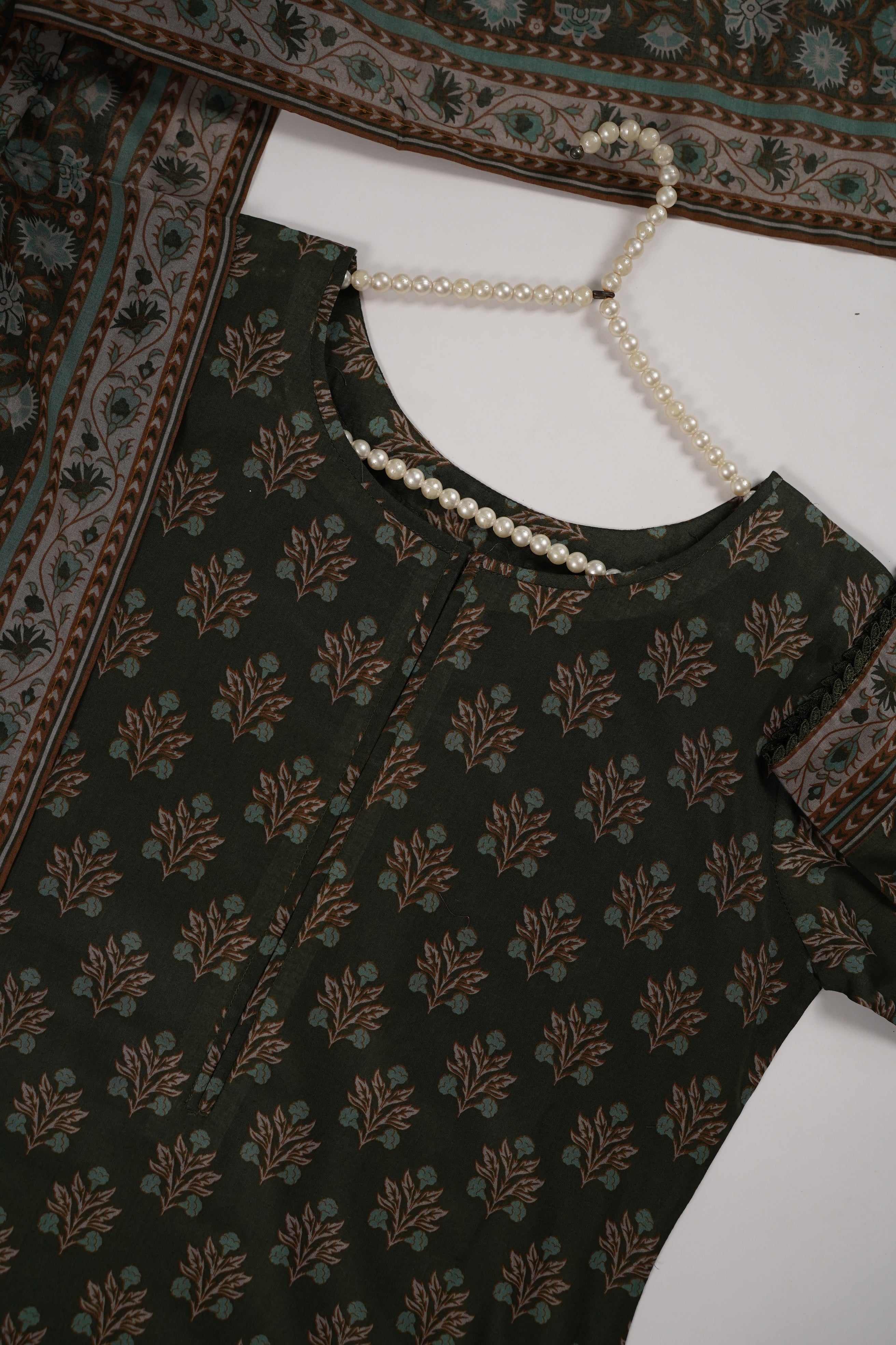 Original Tawakal Lawn Collection 3pc RTZ-03 - Image 3