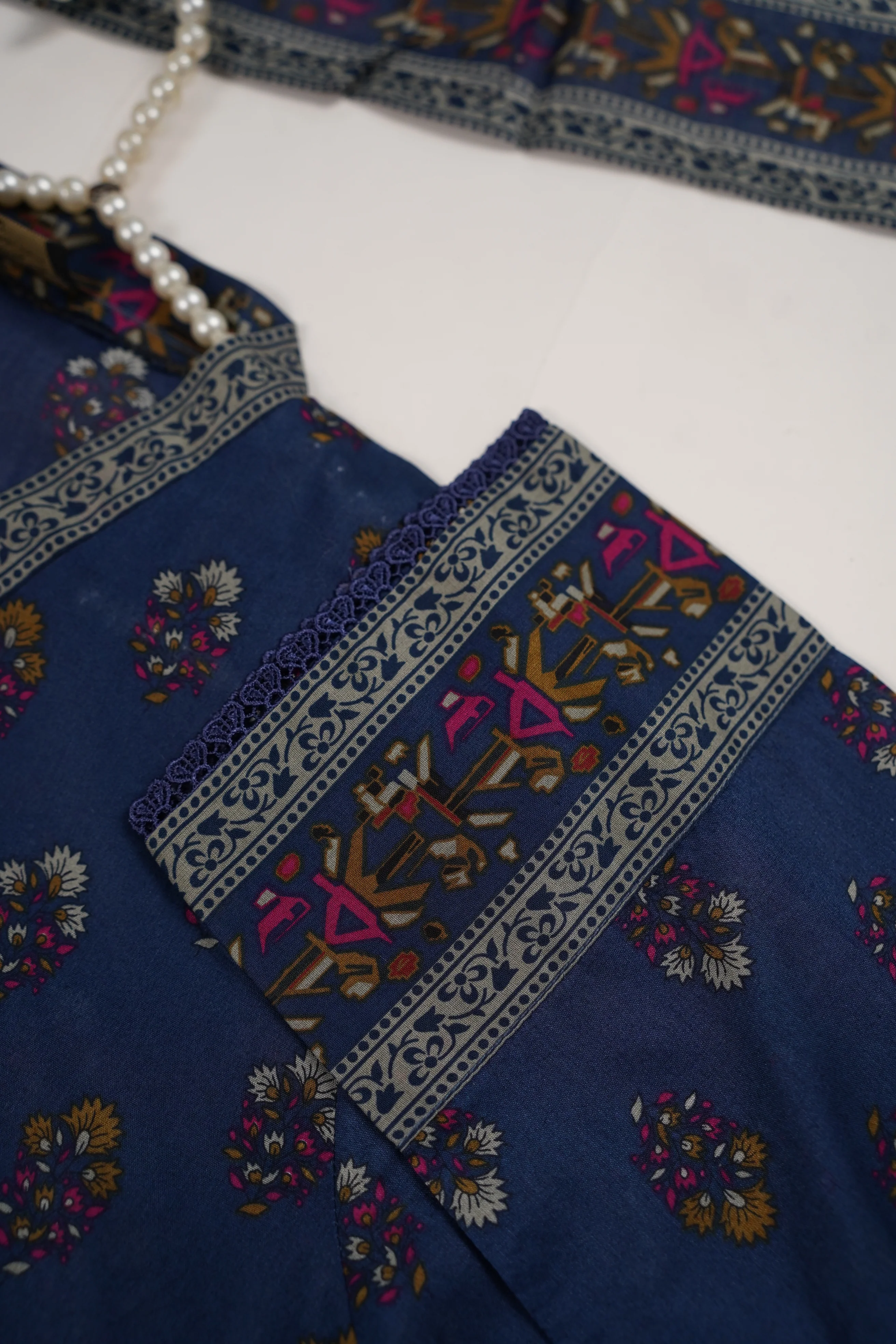 Original Lawn Collection 3pc Tawakal ZBZ-01 - Image 4