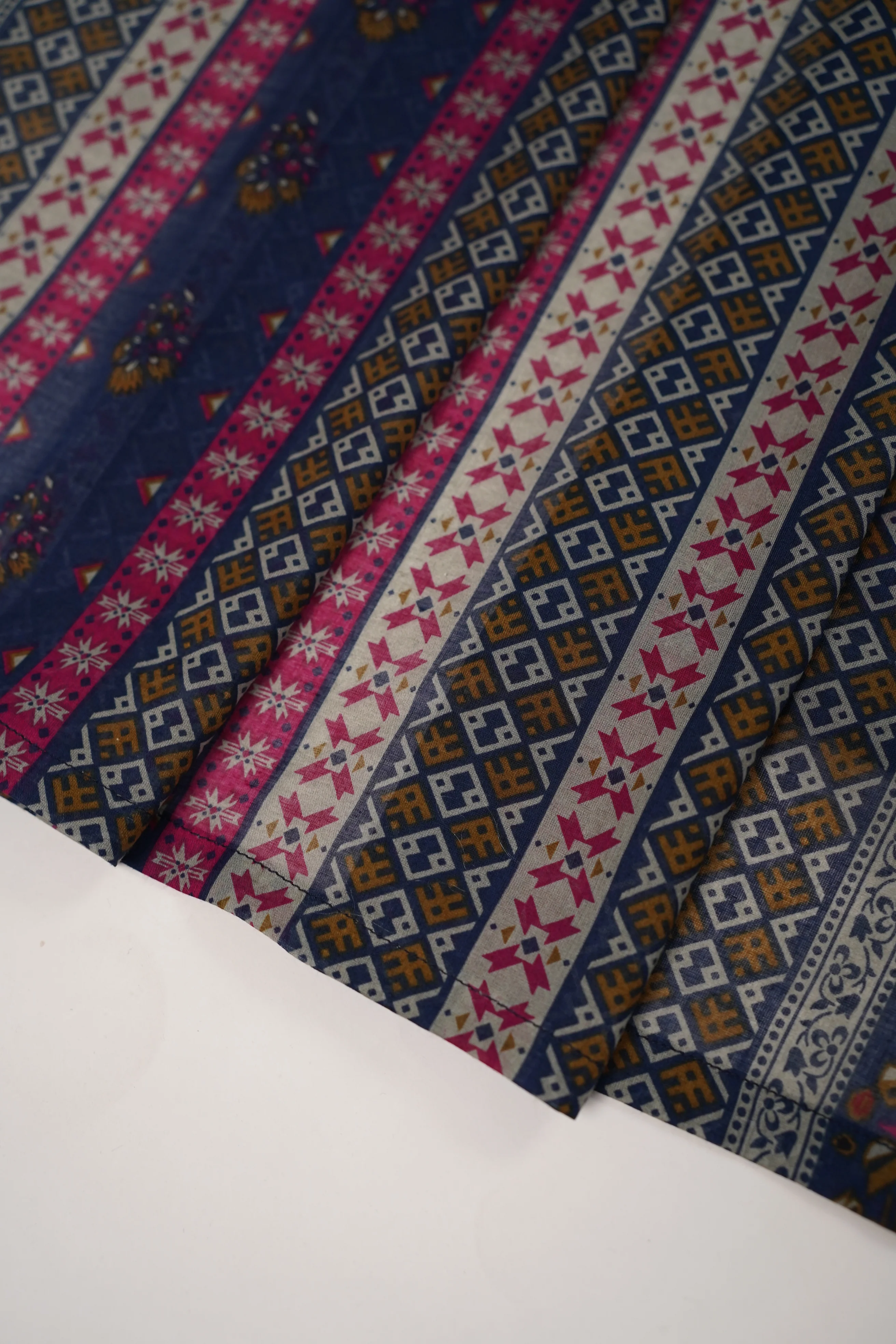 Original Lawn Collection 3pc Tawakal ZBZ-01 - Image 9
