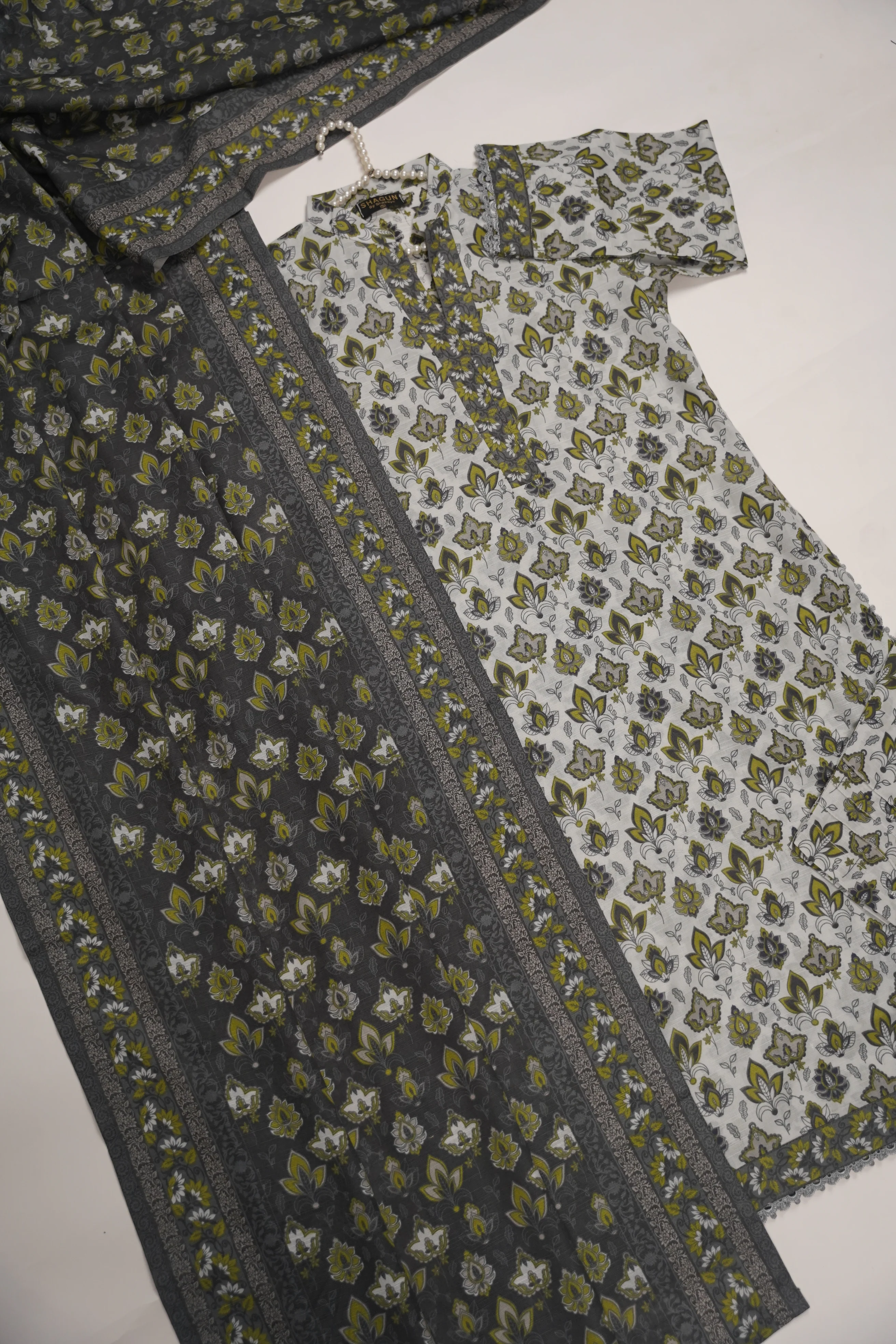 Original Tawakal khaddar 3pc collection bz-05 - Image 10