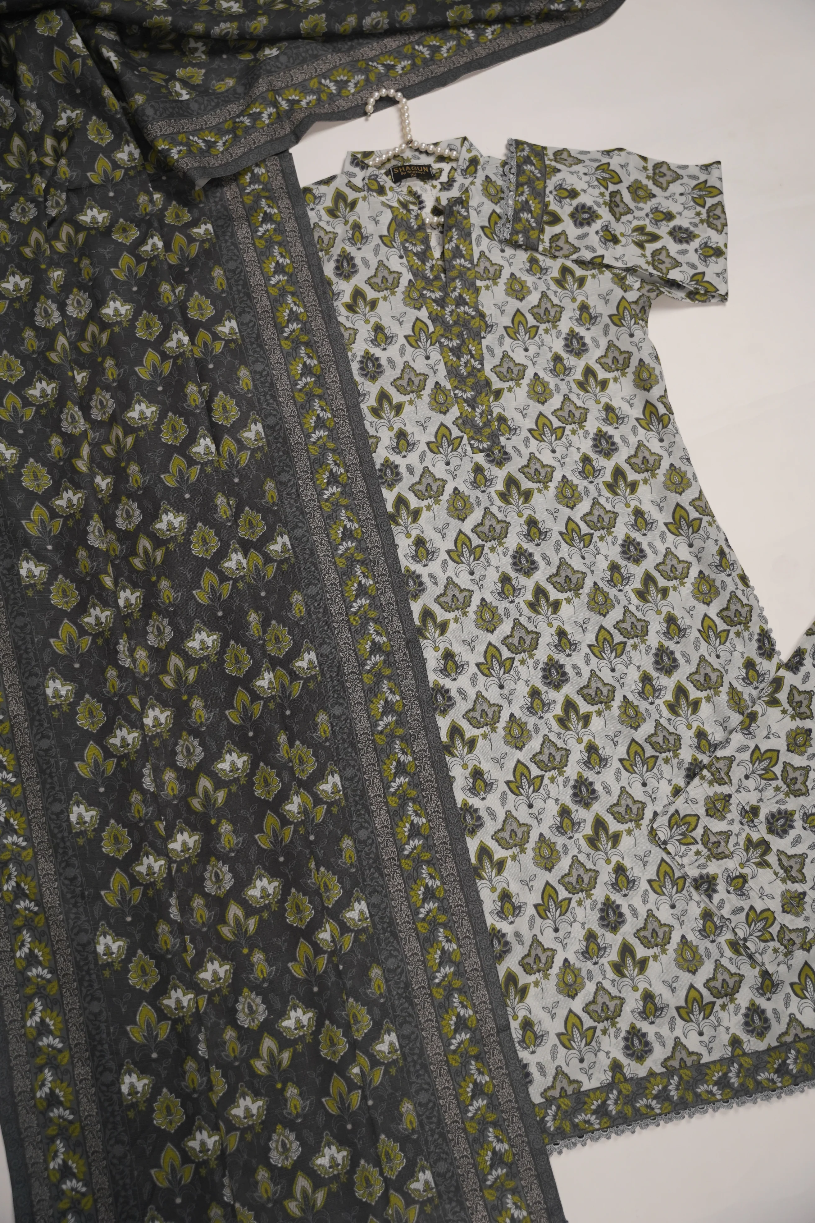 Original Tawakal khaddar 3pc collection bz-05 - Image 2
