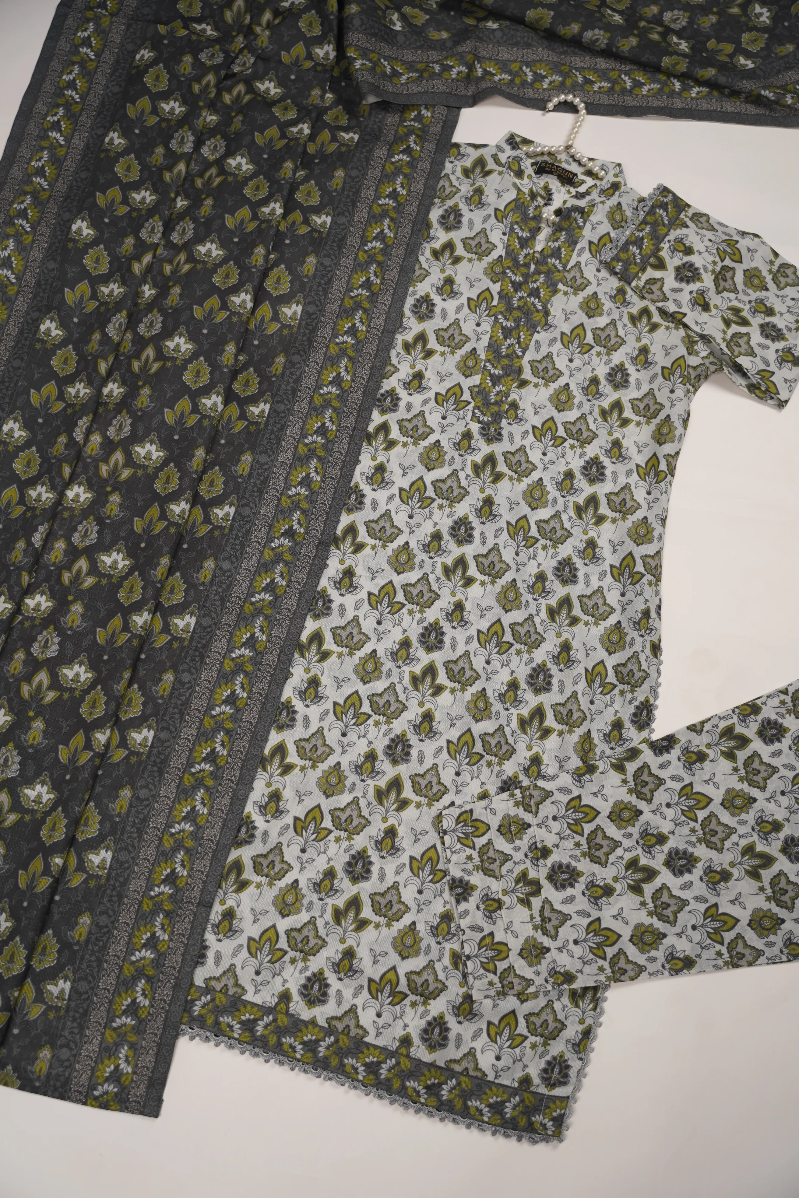 Original Tawakal khaddar 3pc collection bz-05 - Image 6