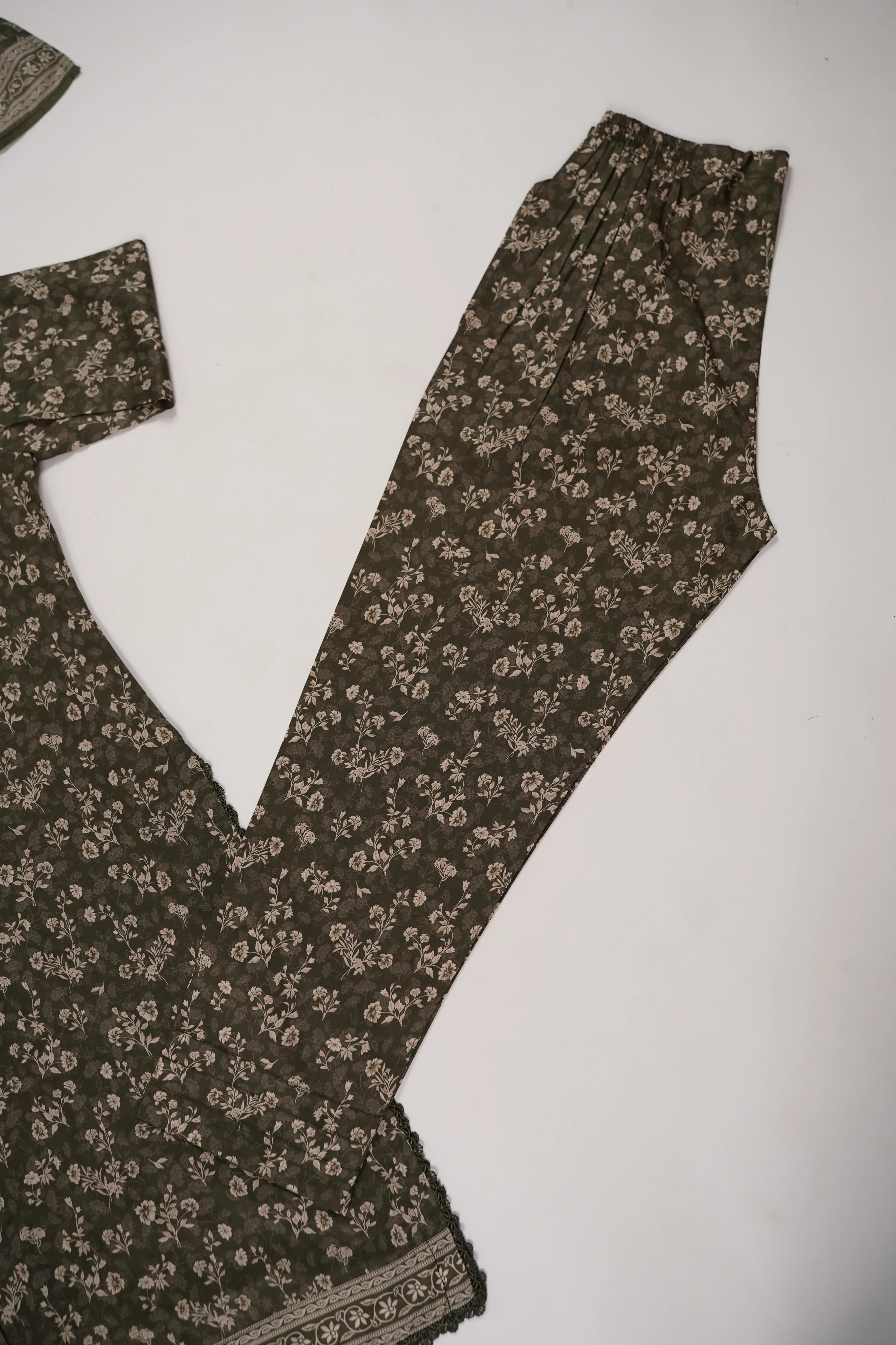 Original Tawakal Lawn Collection 3pc ZBZ-09 - Image 9