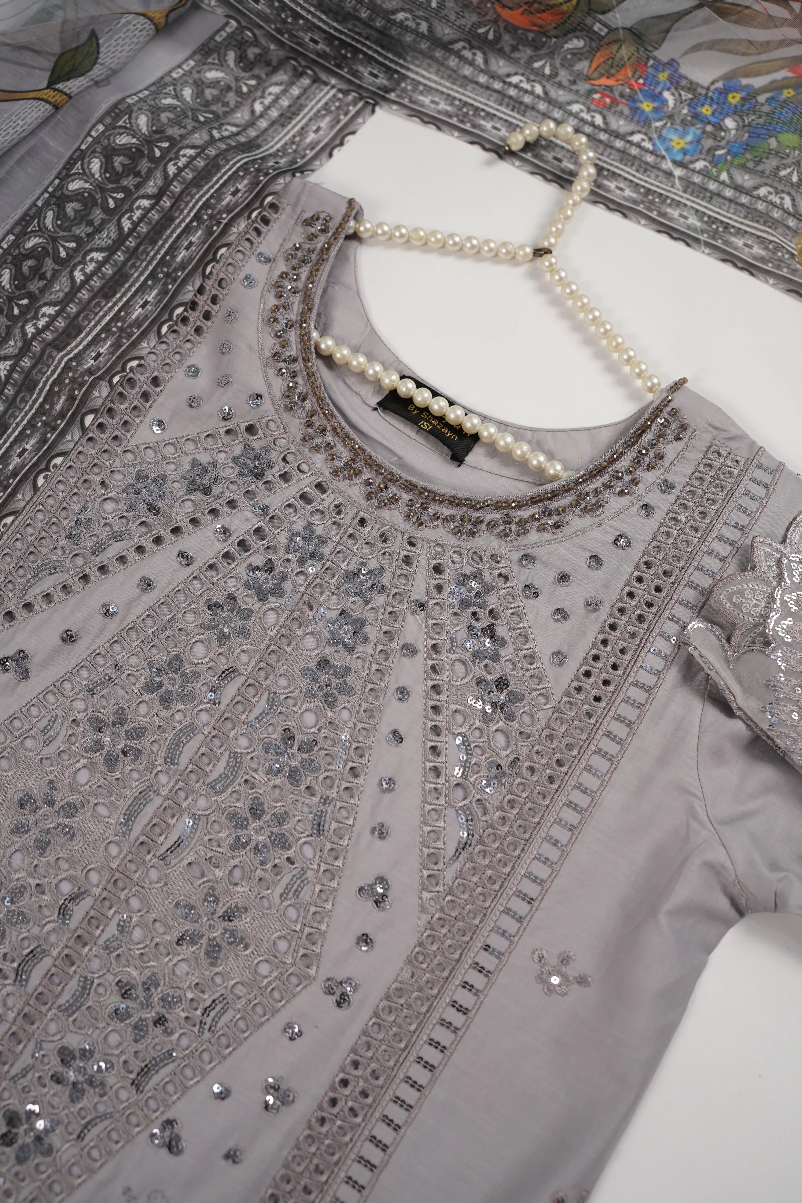 Rang-e-Noor Eid Collection GZ-02 - Image 8
