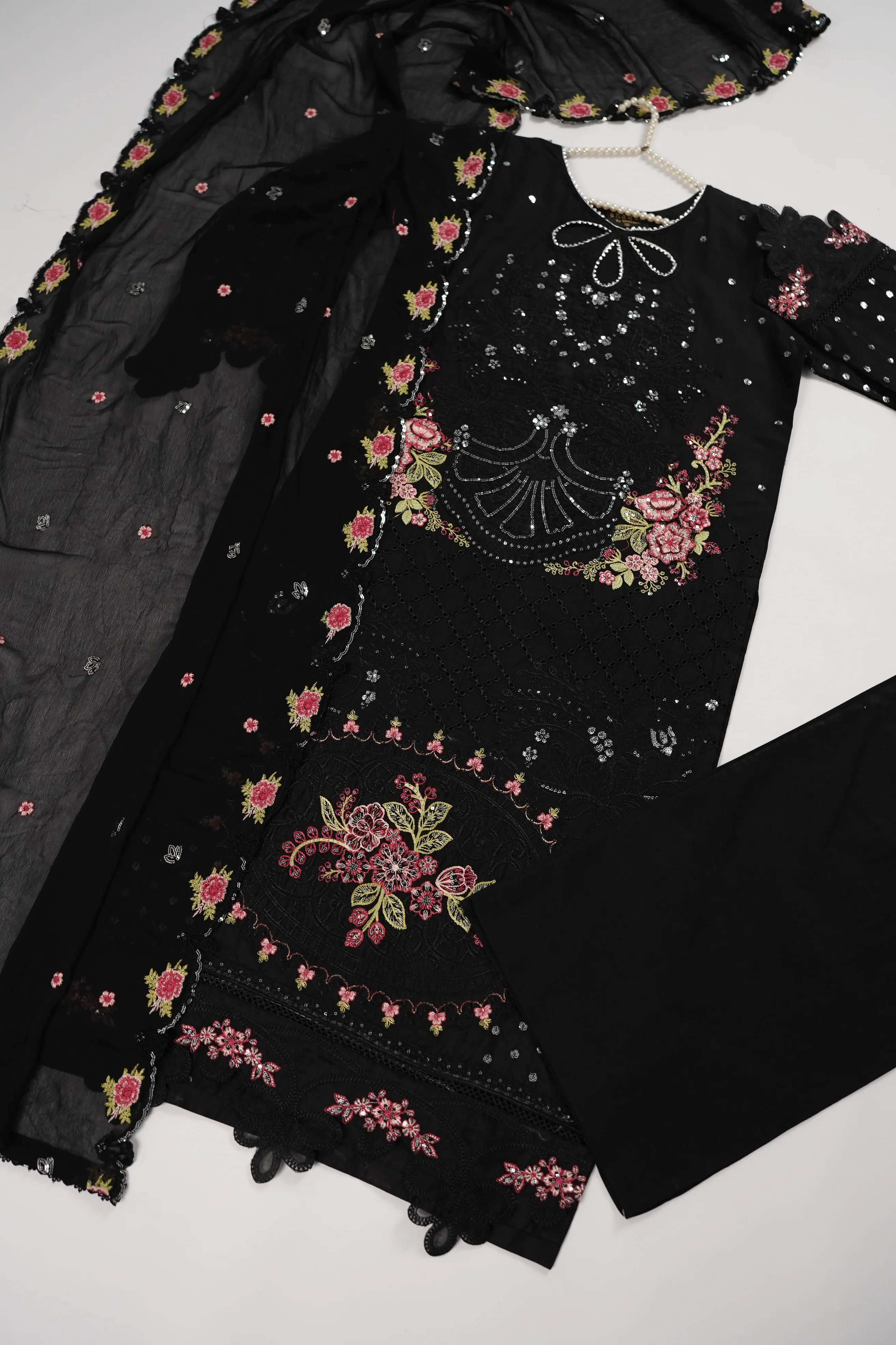 Rang-e-Noor Eid Collection GZ-03 - Image 10