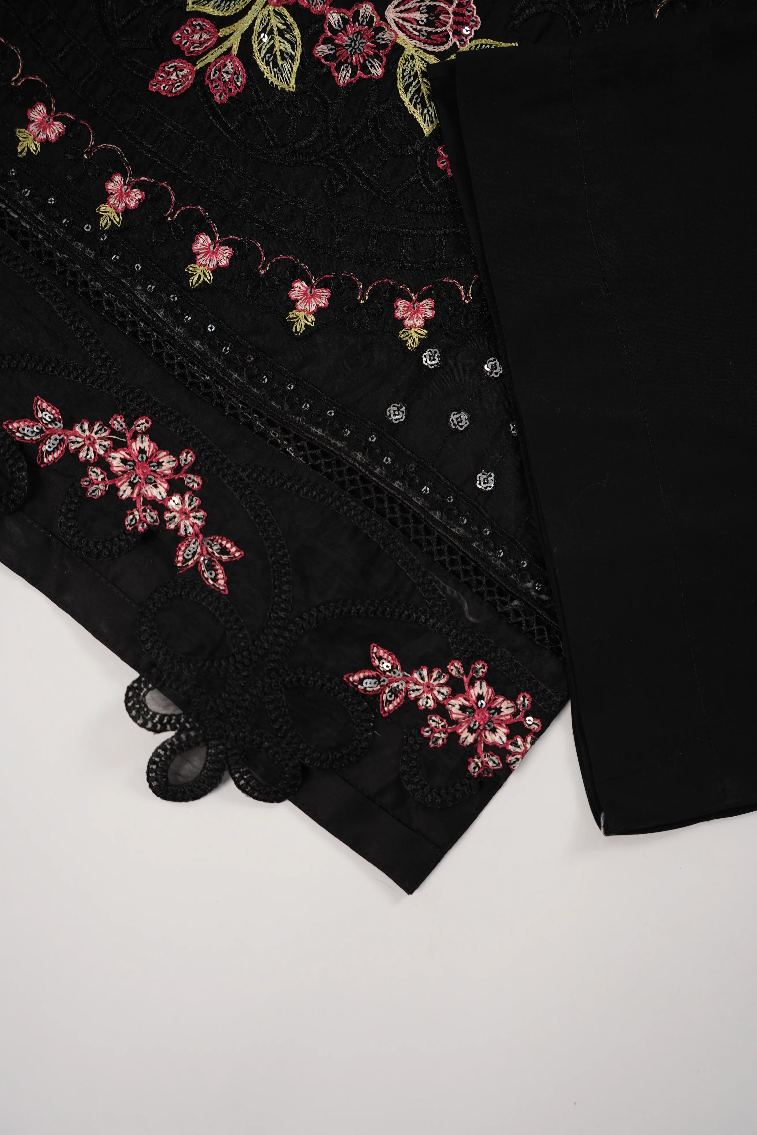 Rang-e-Noor Eid Collection GZ-03 - Image 7