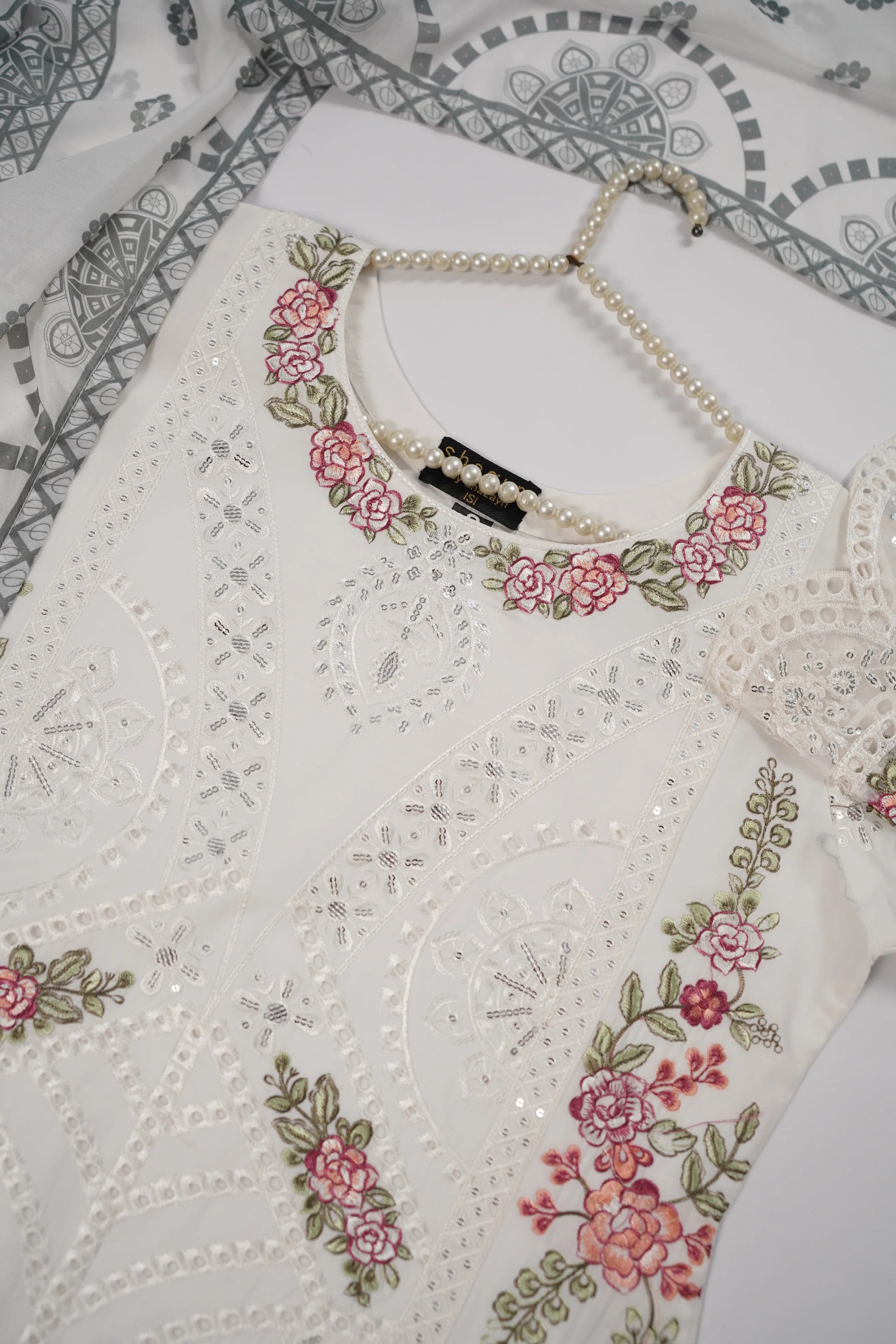 Rang-e-Noor Eid Collection UB-15 - Image 7