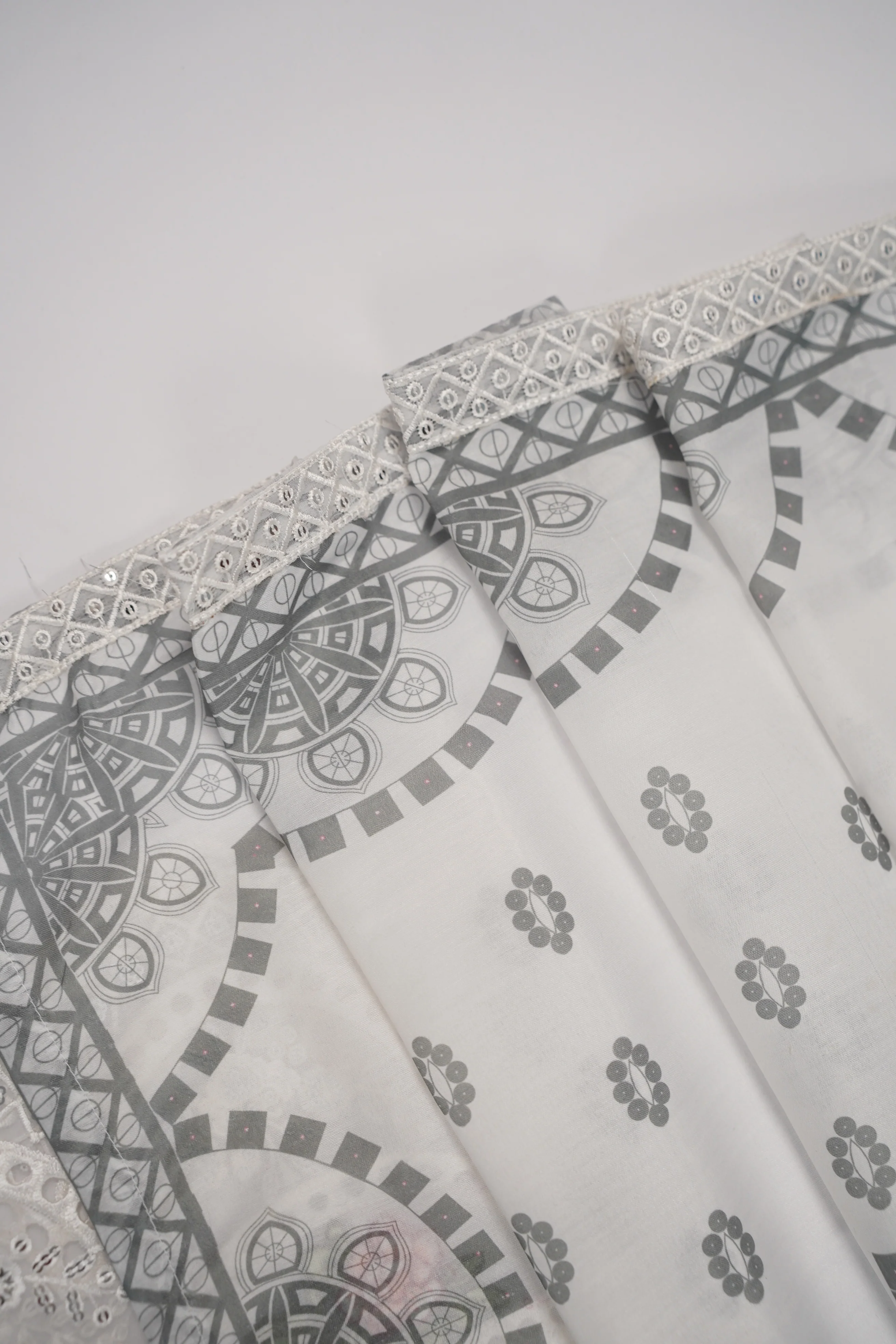Rang-e-Noor Eid Collection UB-15 - Image 9