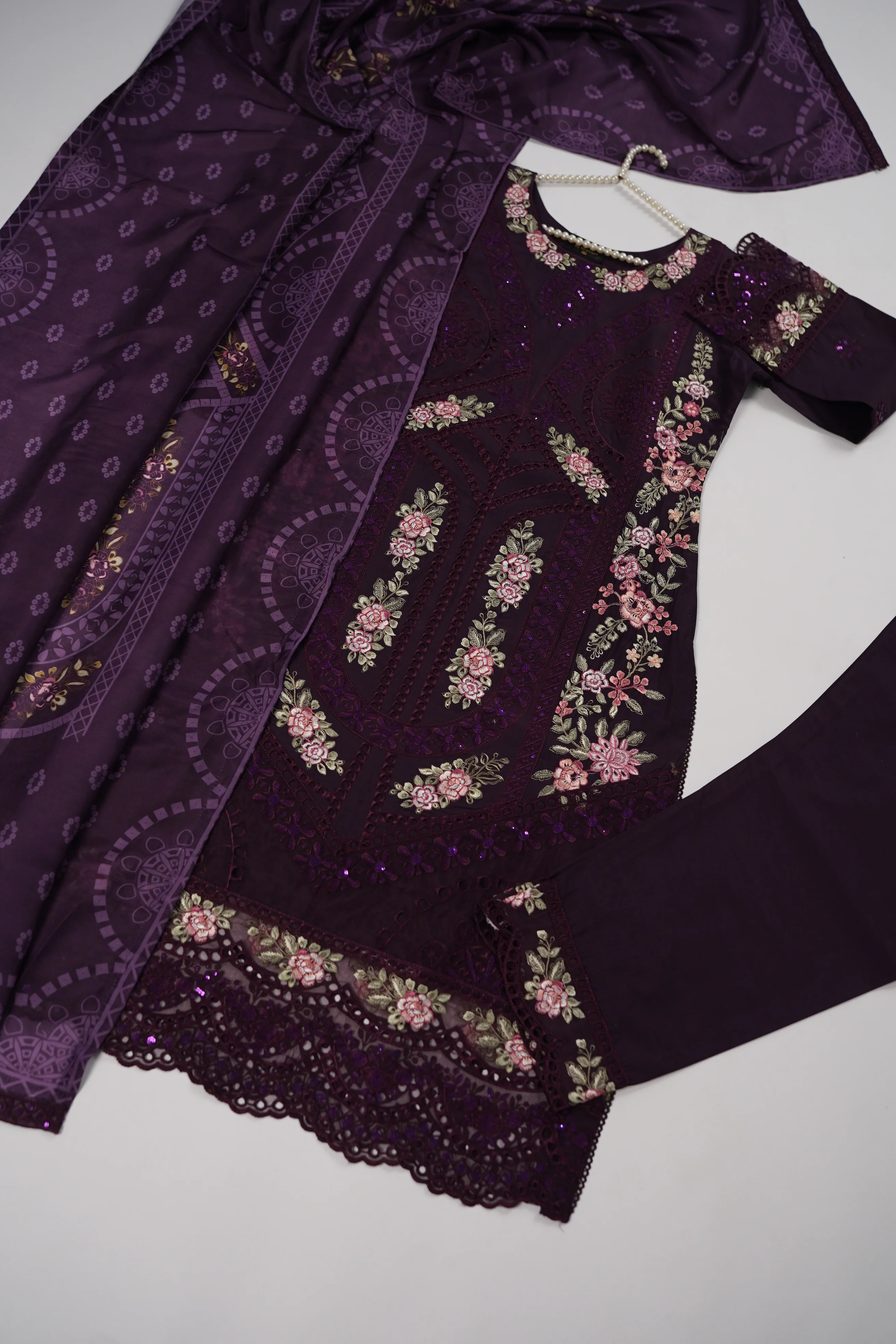 Rang-e-Noor Eid Collection UB-16 - Image 10