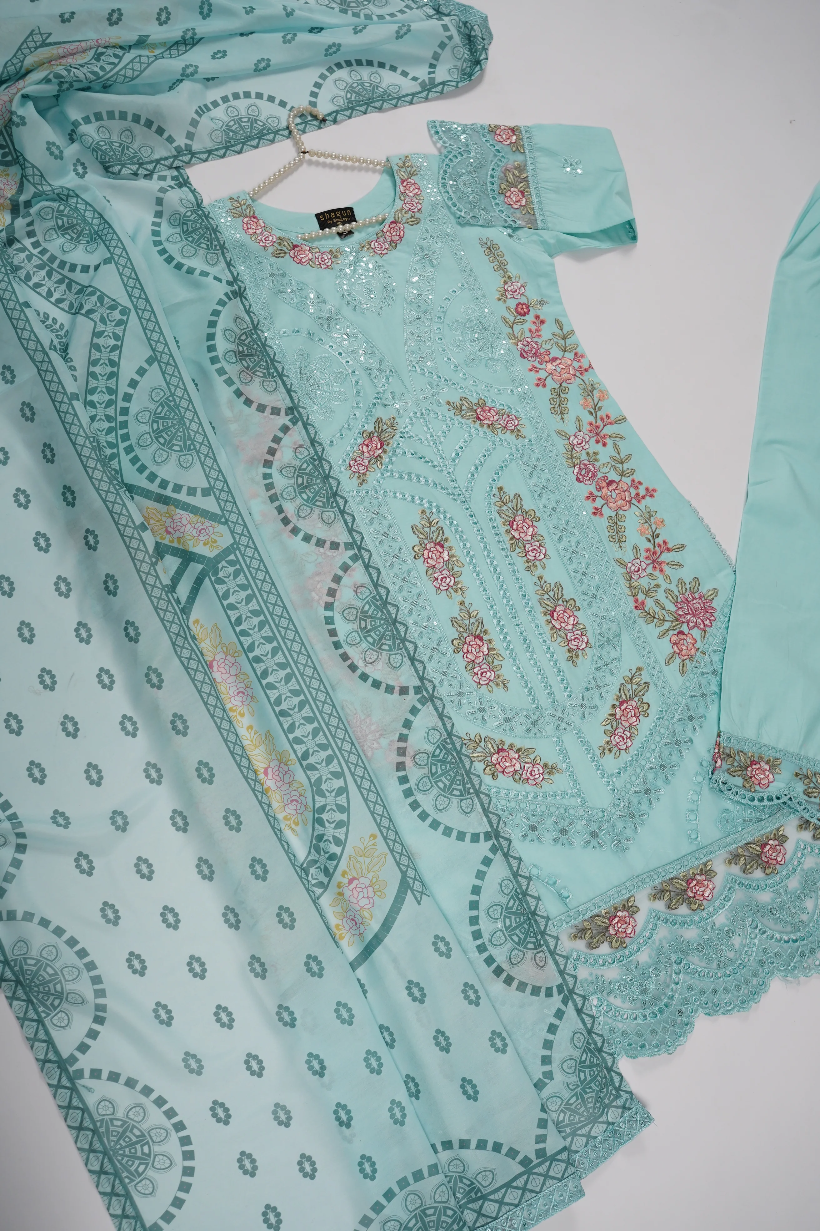 Rang-e-Noor Eid Collection UB-18 - Image 10