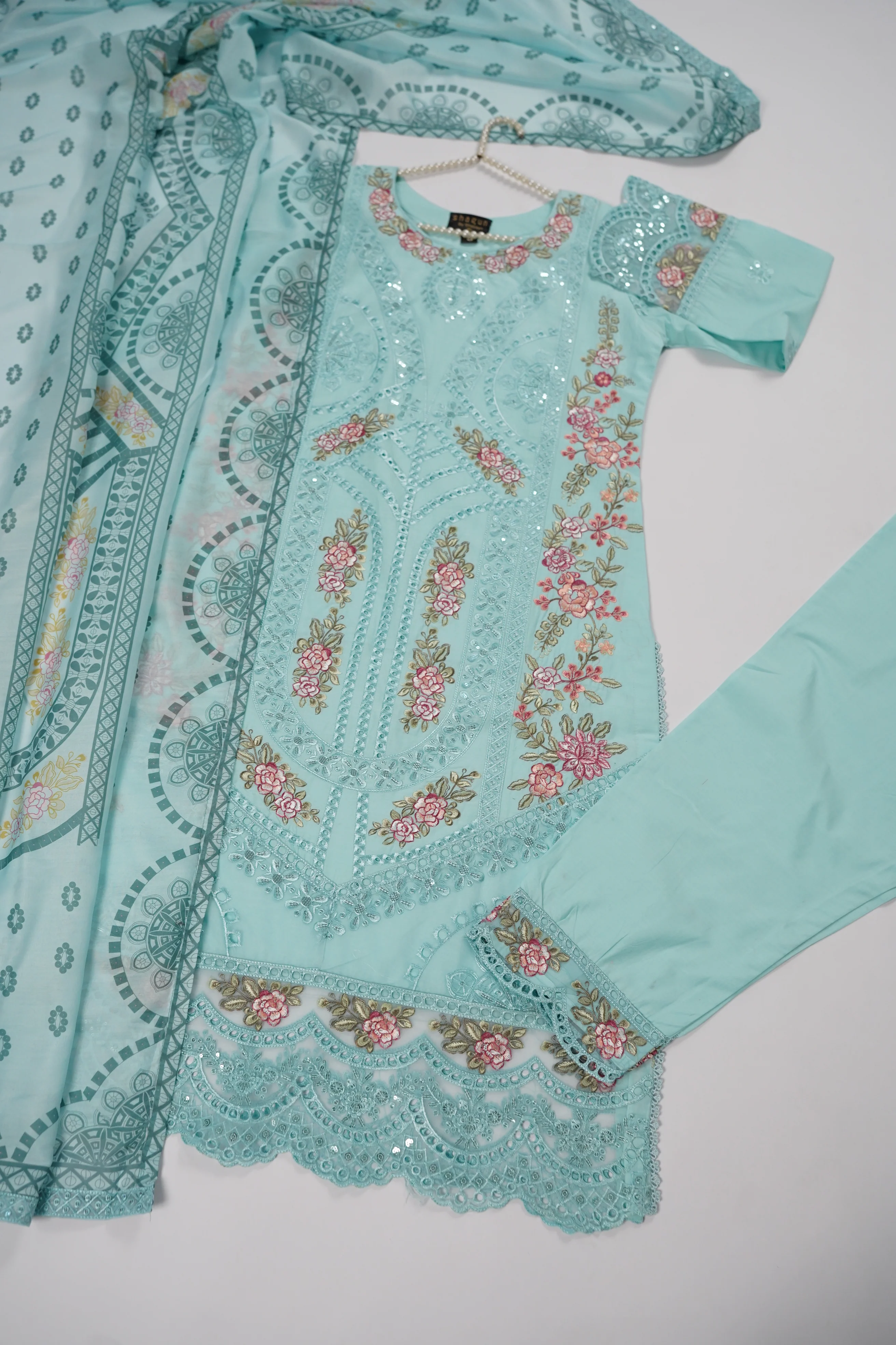 Rang-e-Noor Eid Collection UB-18 - Image 6