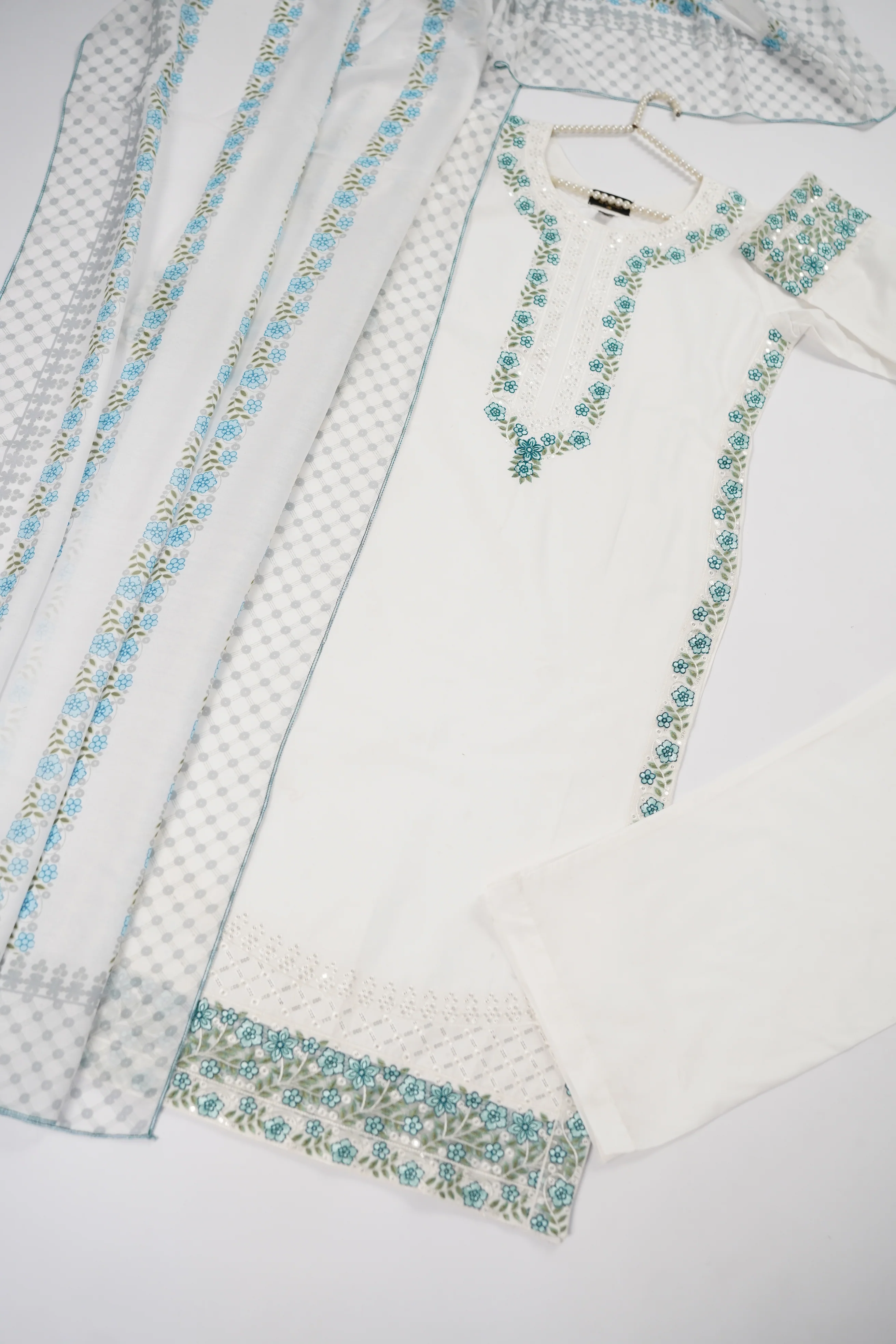 Rang-e-Noor Eid Collection UB-19 - Image 10
