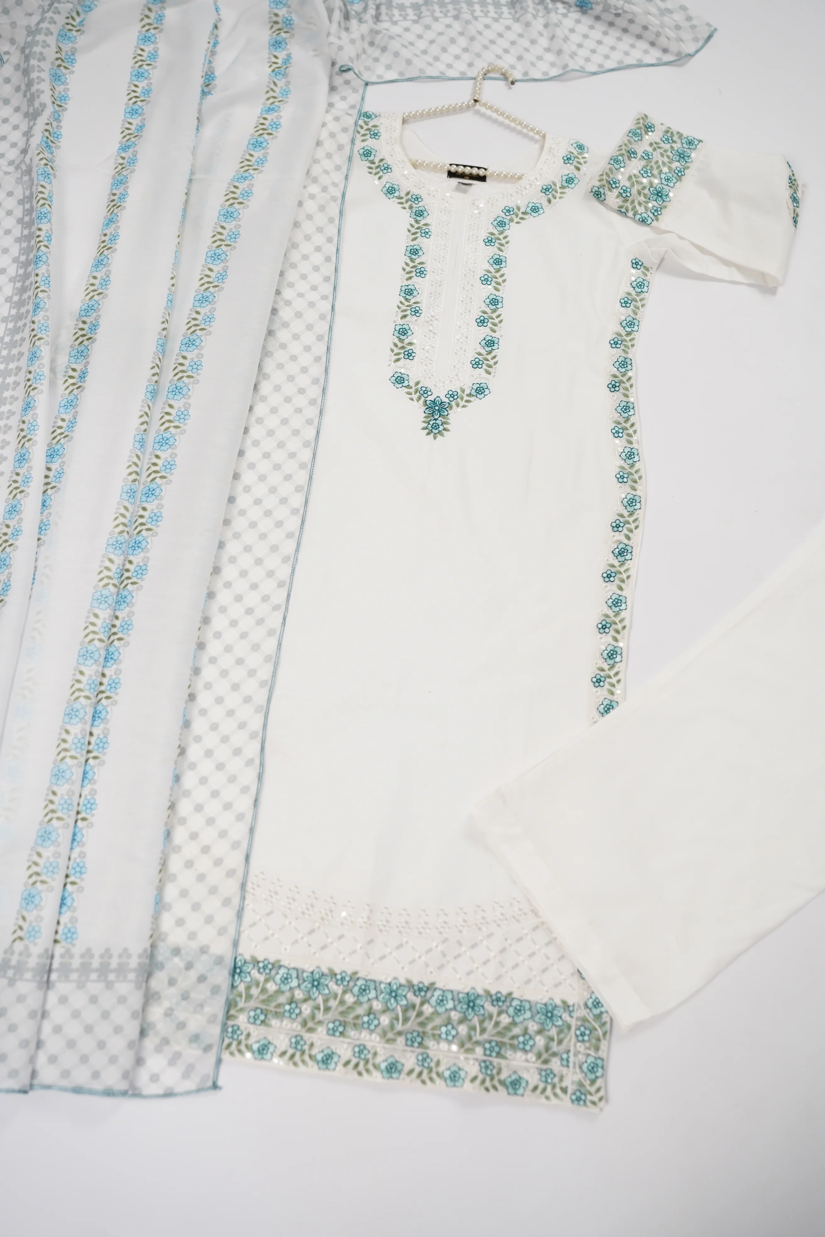 Rang-e-Noor Eid Collection UB-19 - Image 6