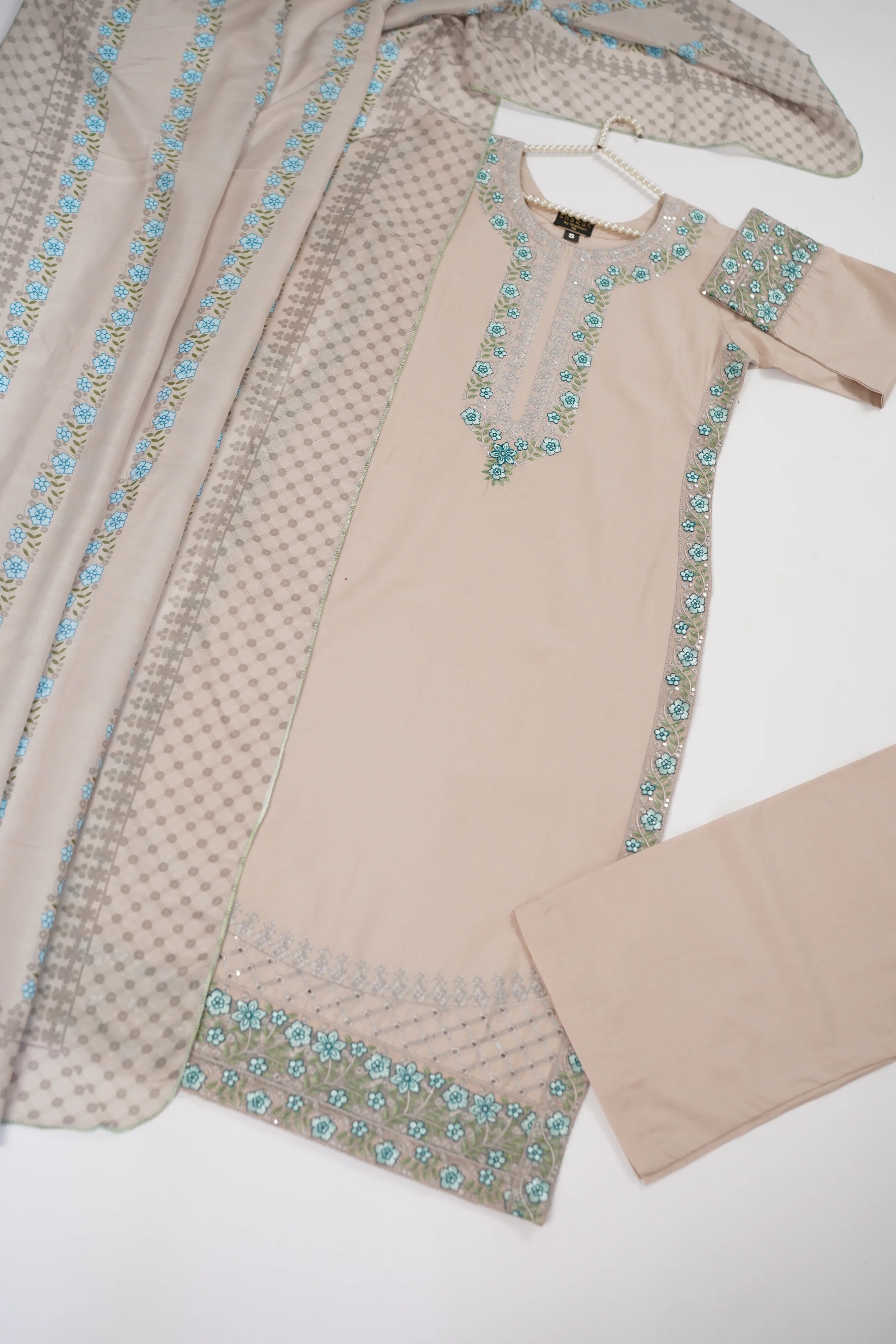 Rang-e-Noor Eid Collection UB-21 - Image 10
