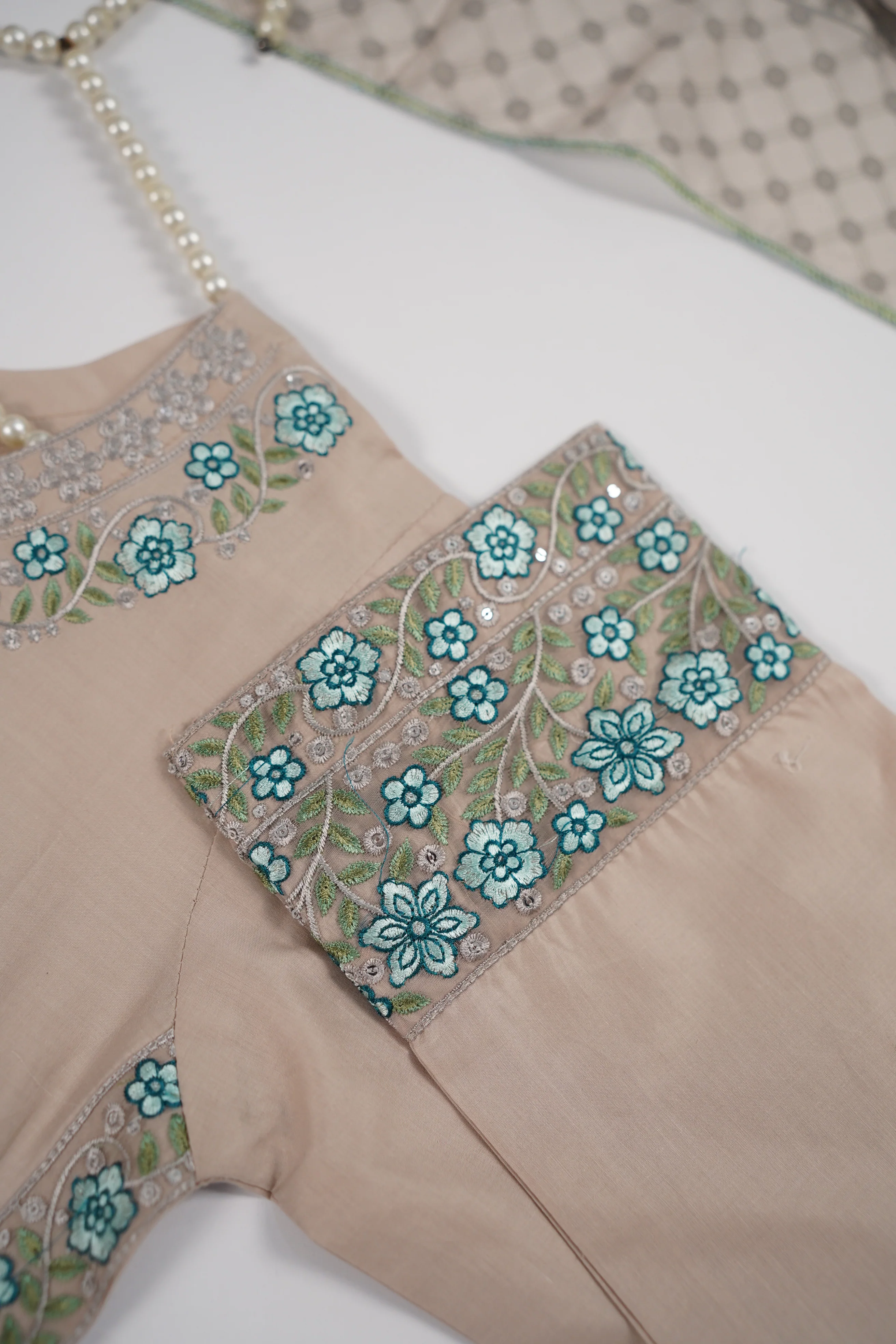 Rang-e-Noor Eid Collection UB-21 - Image 4