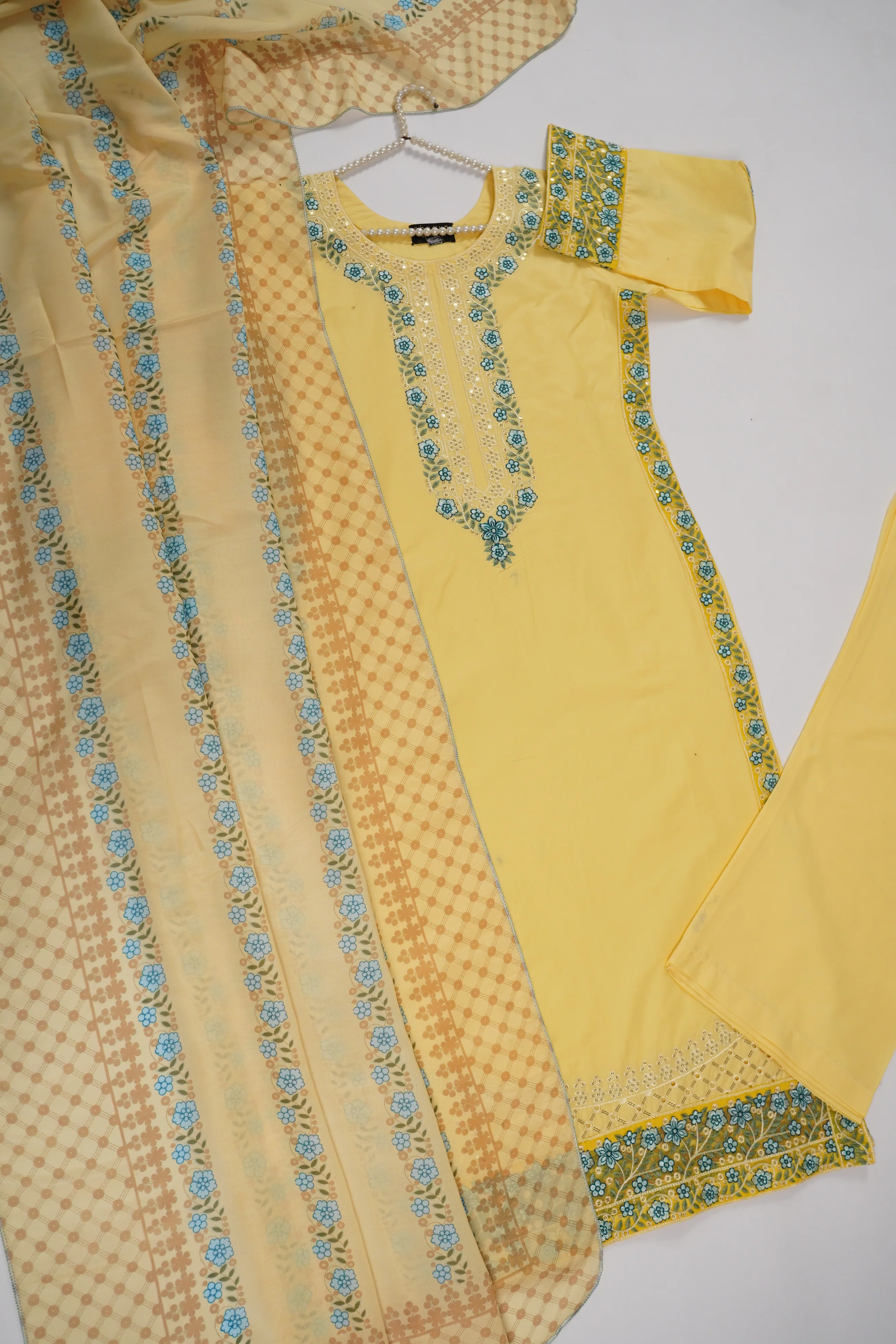 Rang-e-Noor Eid Collection UB-22