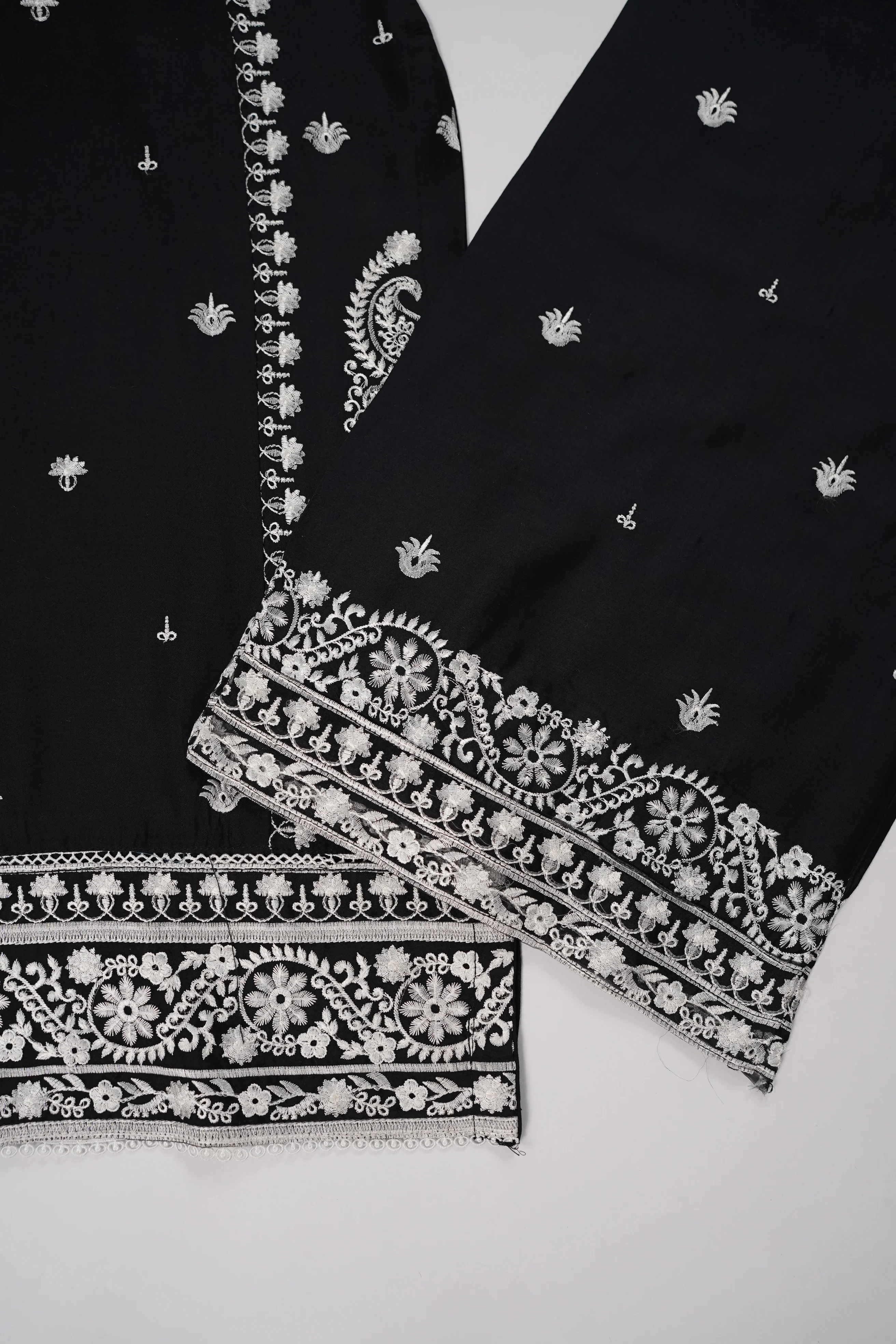 Rang-e-Noor Eid Collection UB-24 - Image 5