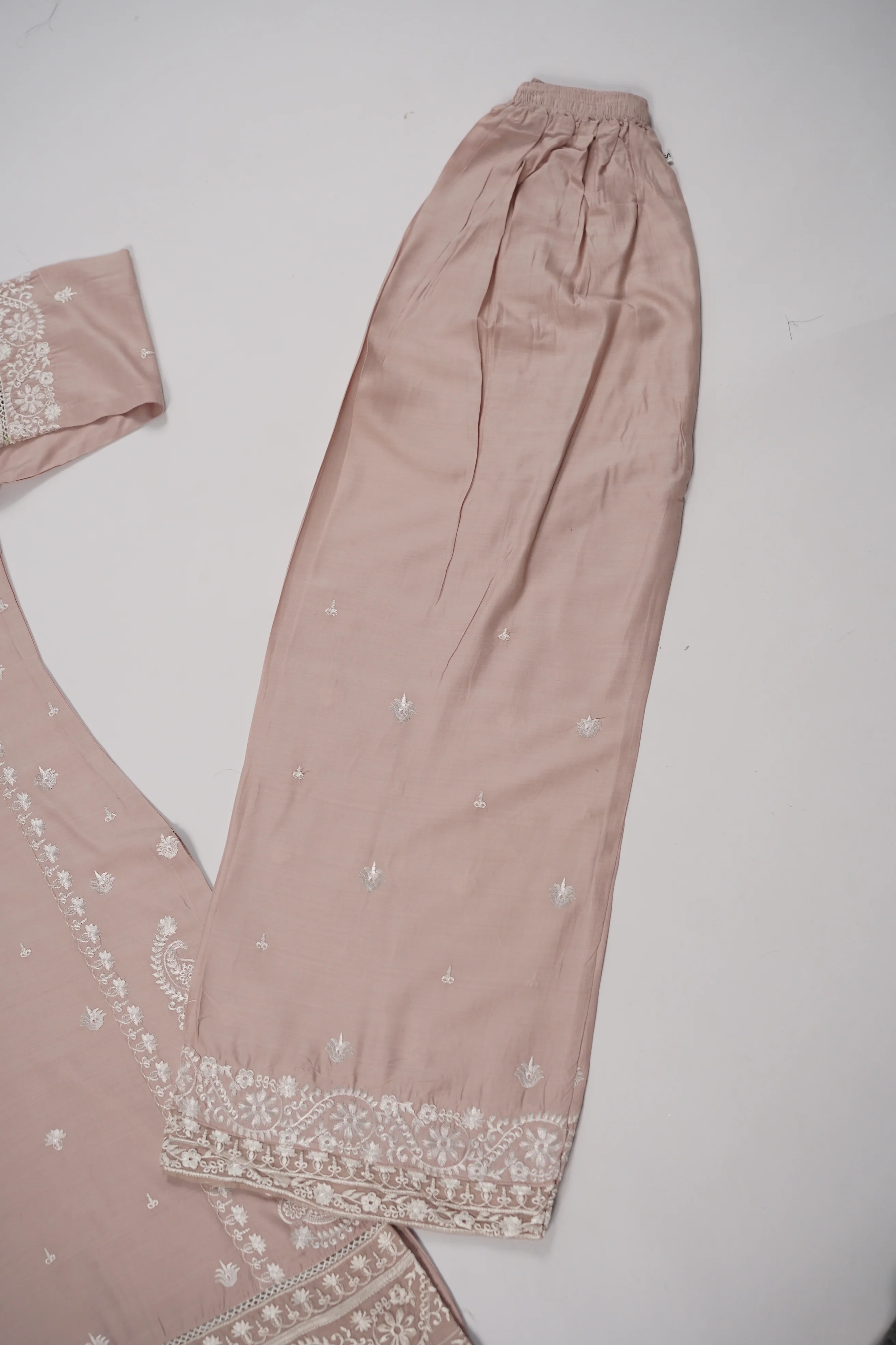 Rang-e-Noor Eid Collection UB-25 - Image 7
