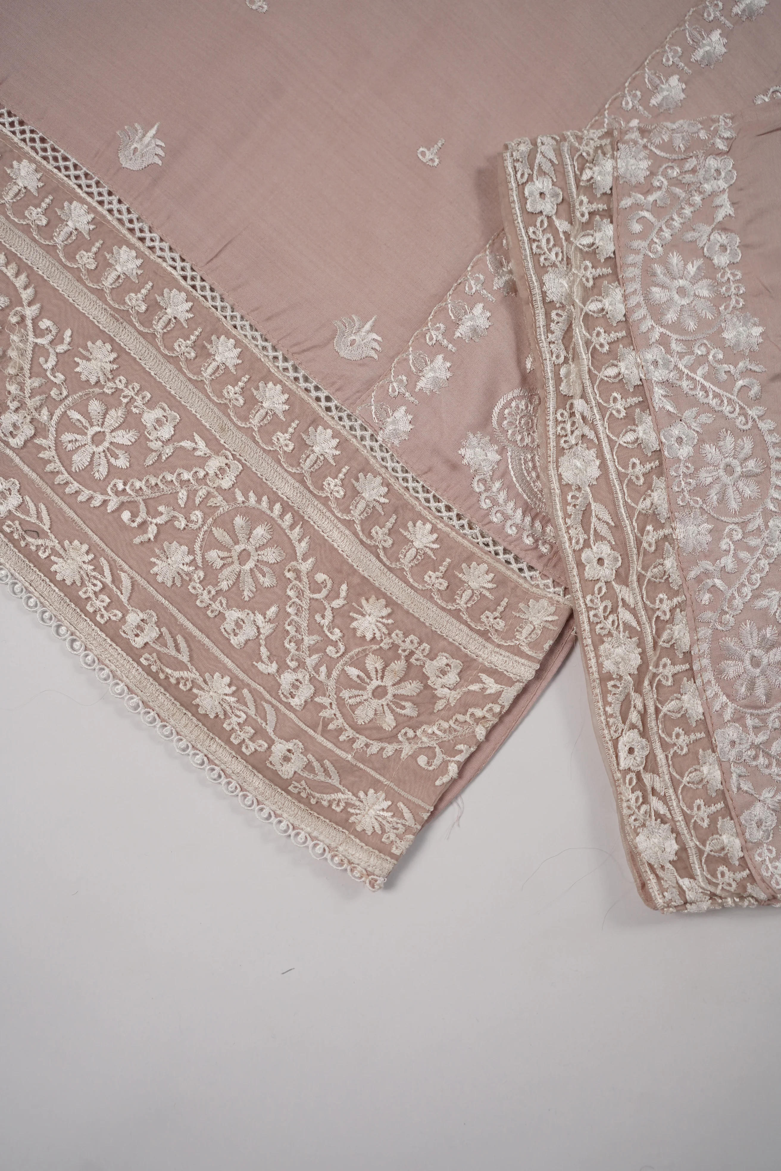 Rang-e-Noor Eid Collection UB-25 - Image 8